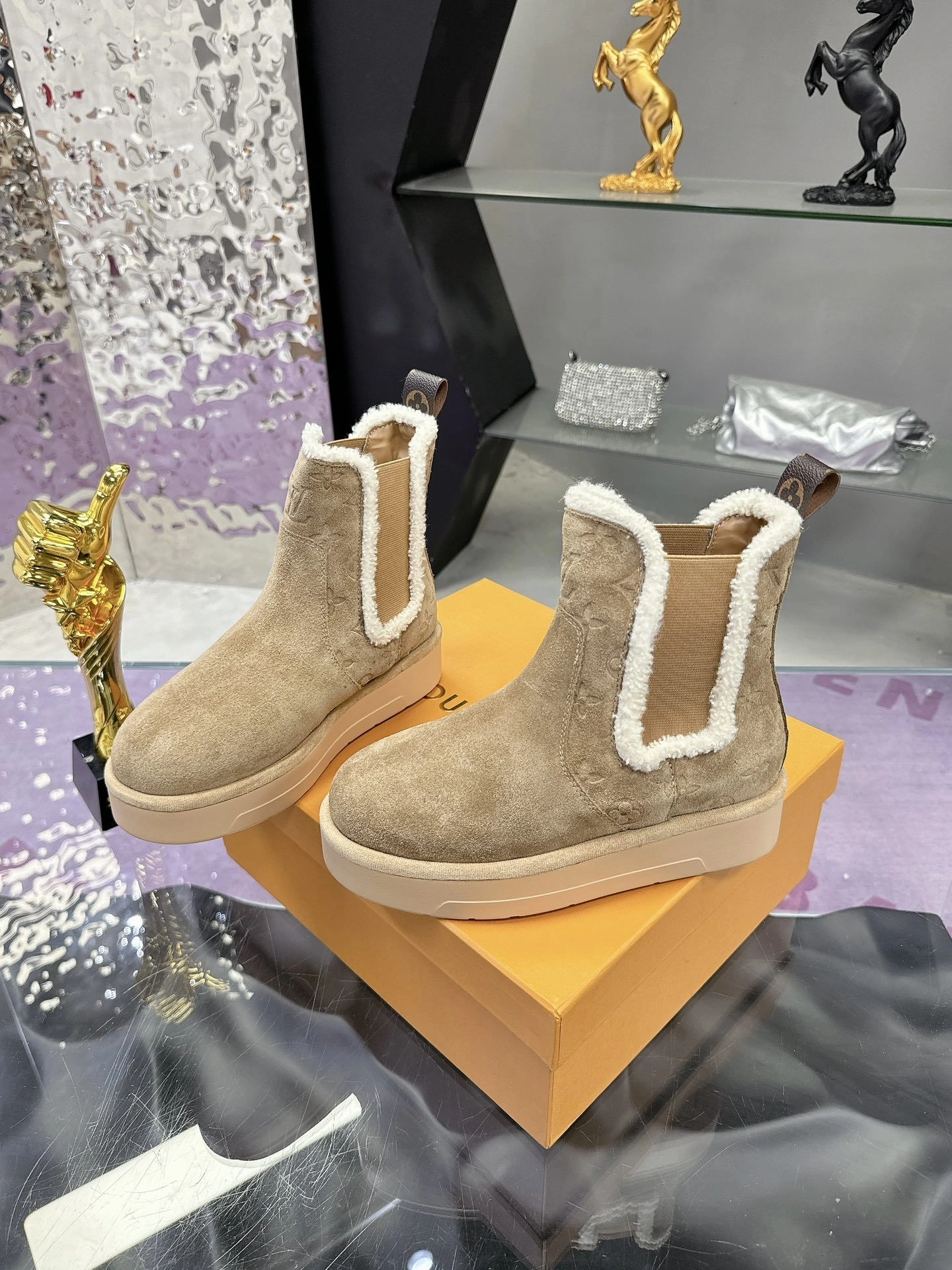 COCO-- 8V 1ADC7C cowhide wool item:D-X555L2018