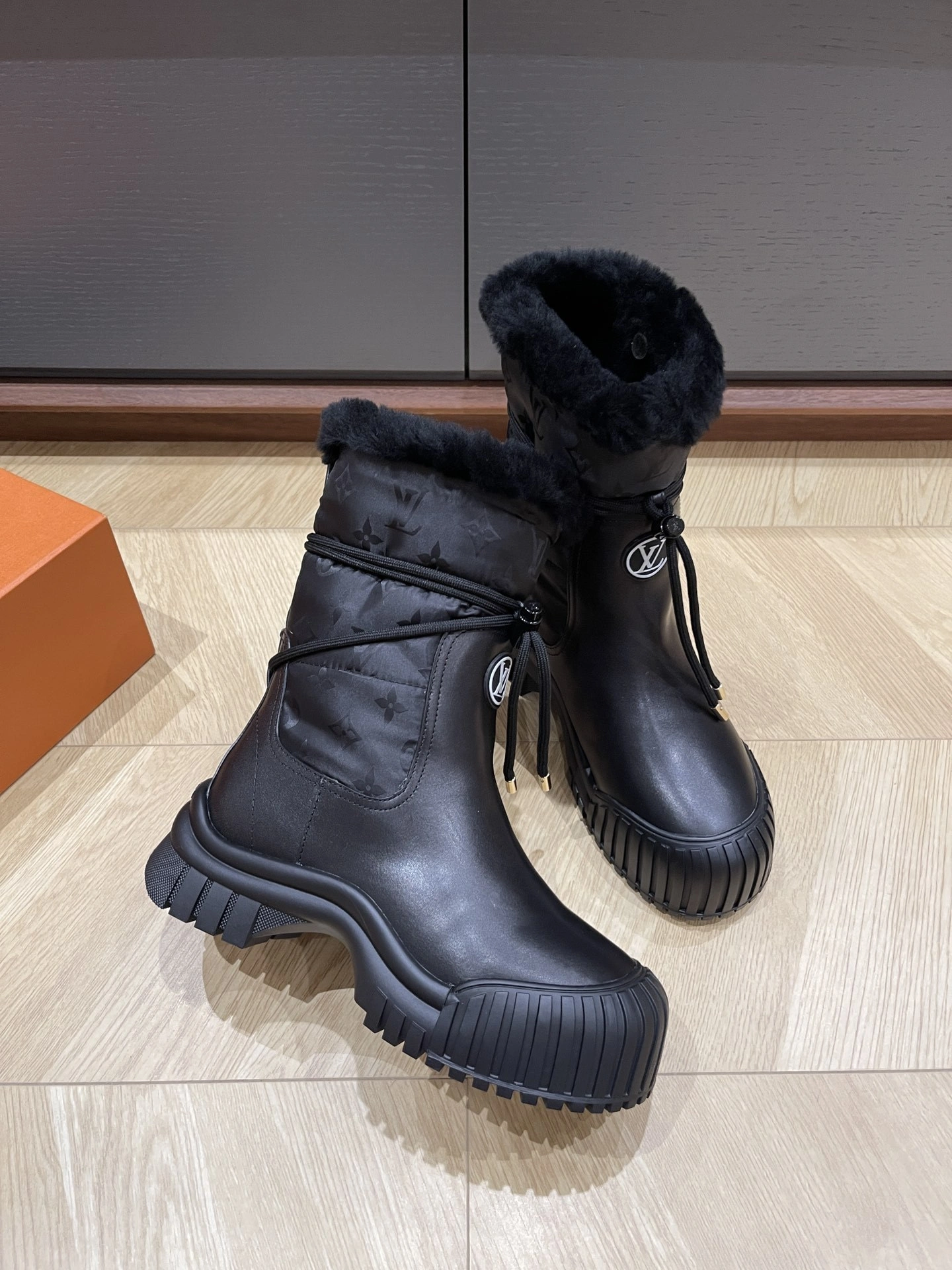 COCO-- 8V 1ADCBL cowhide wool item:E-X003L1222B