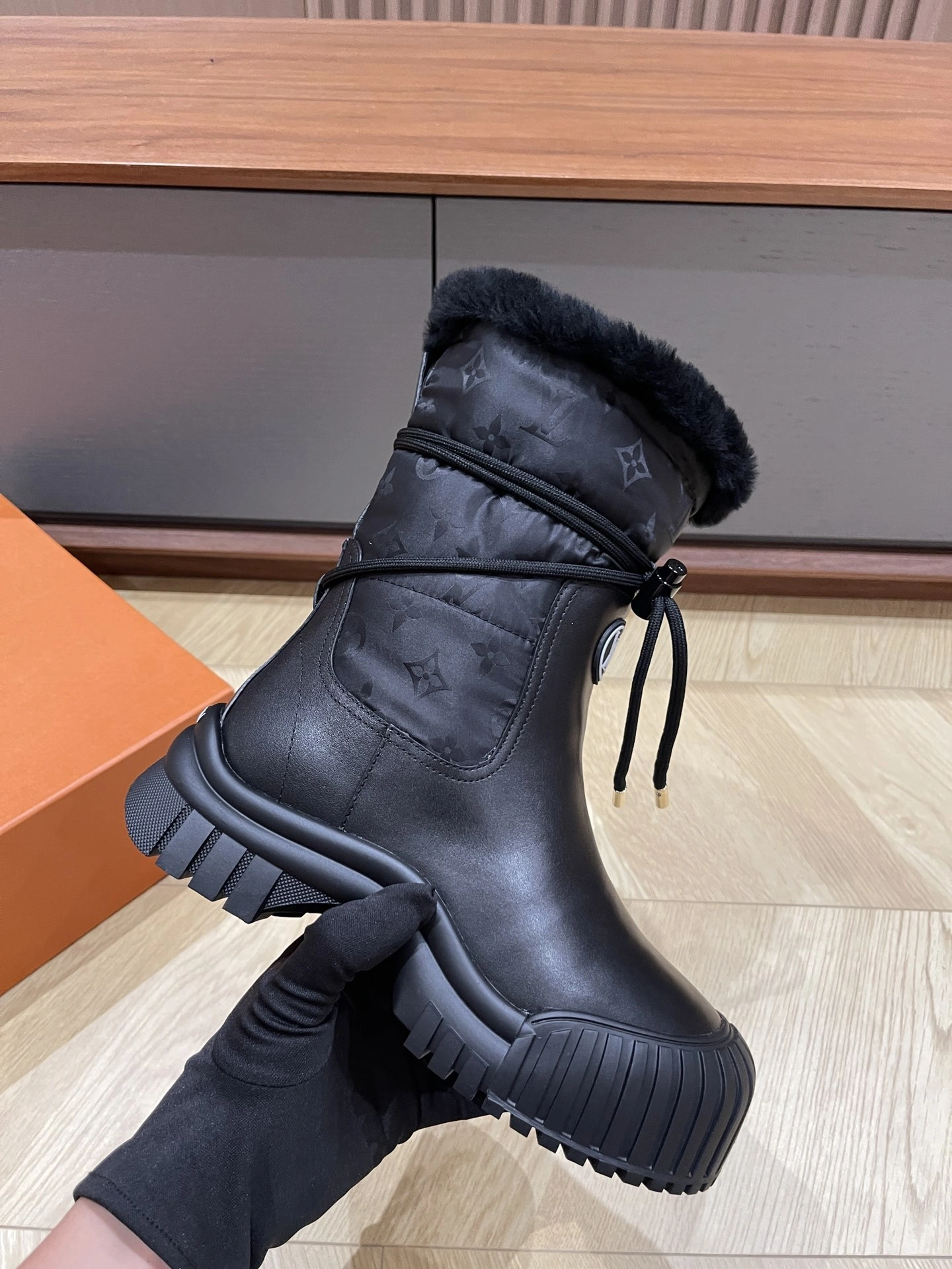COCO-- 8V 1ADCBL cowhide wool item:E-X003L1222B