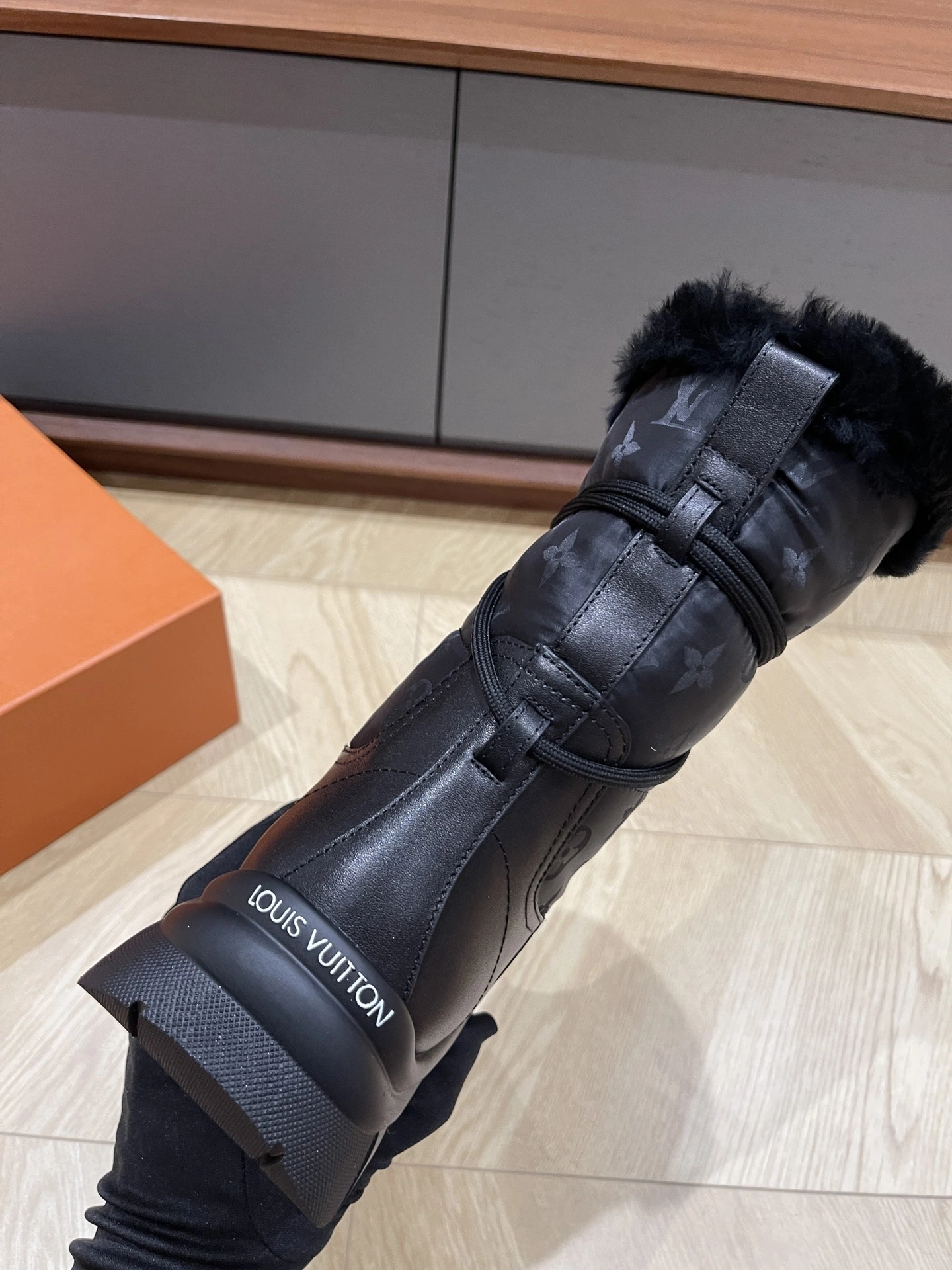 COCO-- 8V 1ADCBL cowhide wool item:E-X003L1222B