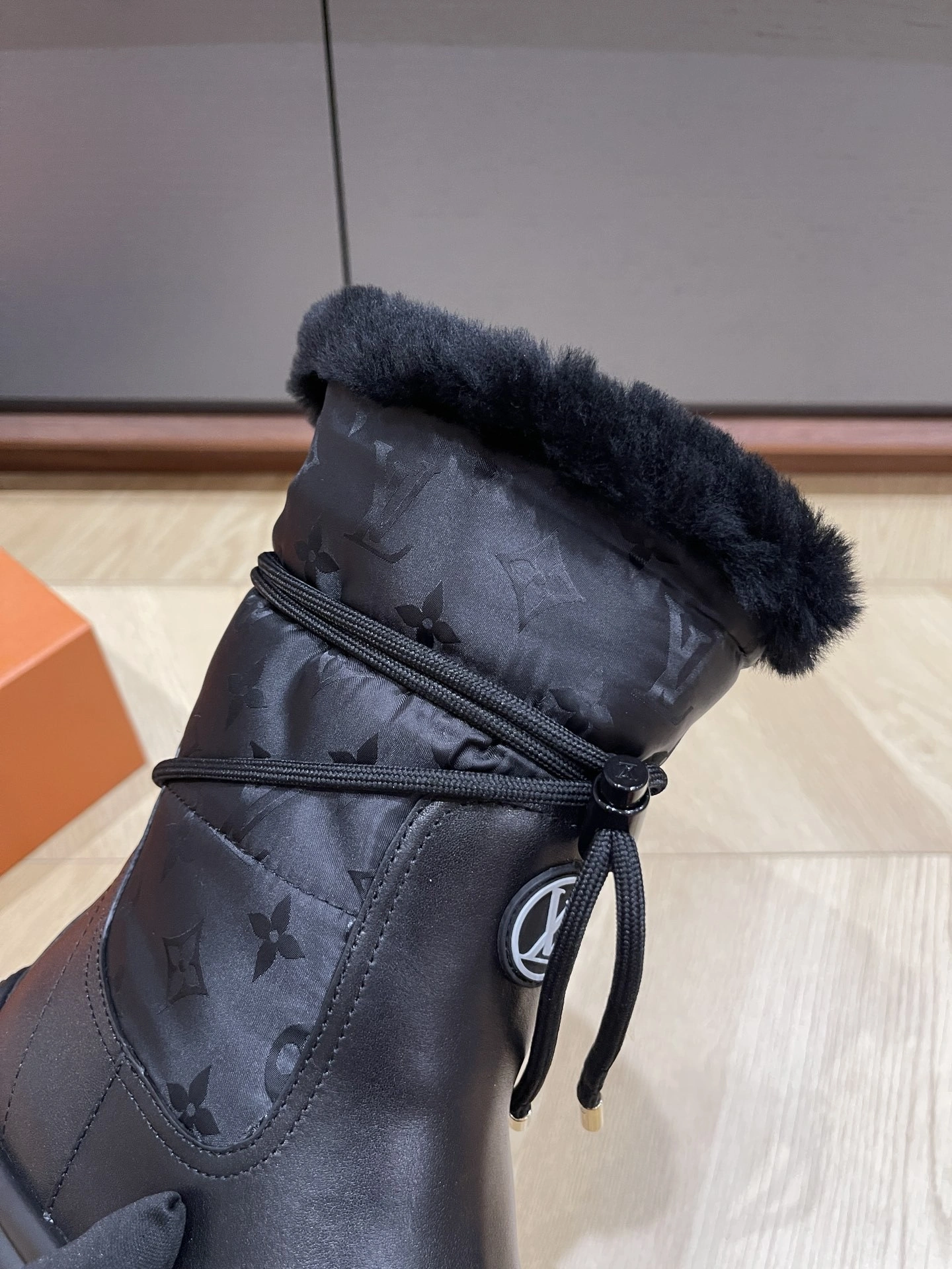 COCO-- 8V 1ADCBL cowhide wool item:E-X003L1222B