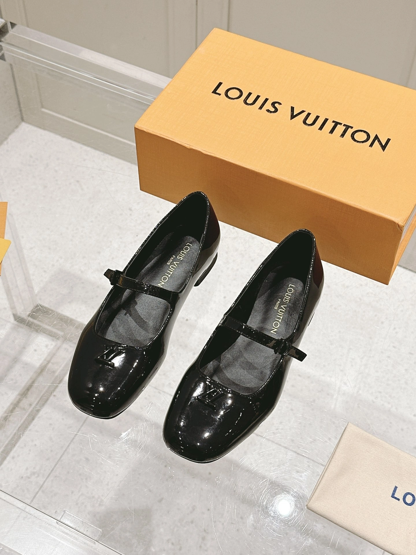 COCO-- 8V 1AGULC Calfskin goatskin Heel height：1CM item:E-X198D4116