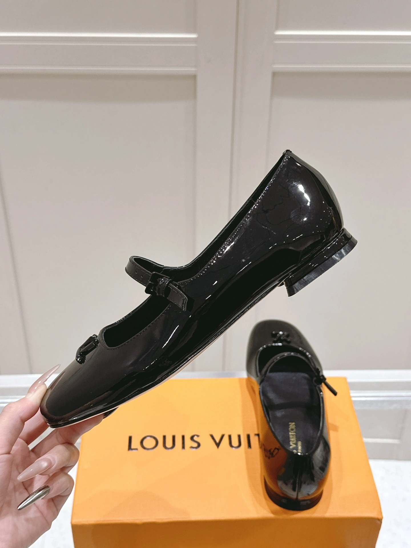 COCO-- 8V 1AGULC Calfskin goatskin Heel height：1CM item:E-X198D4116