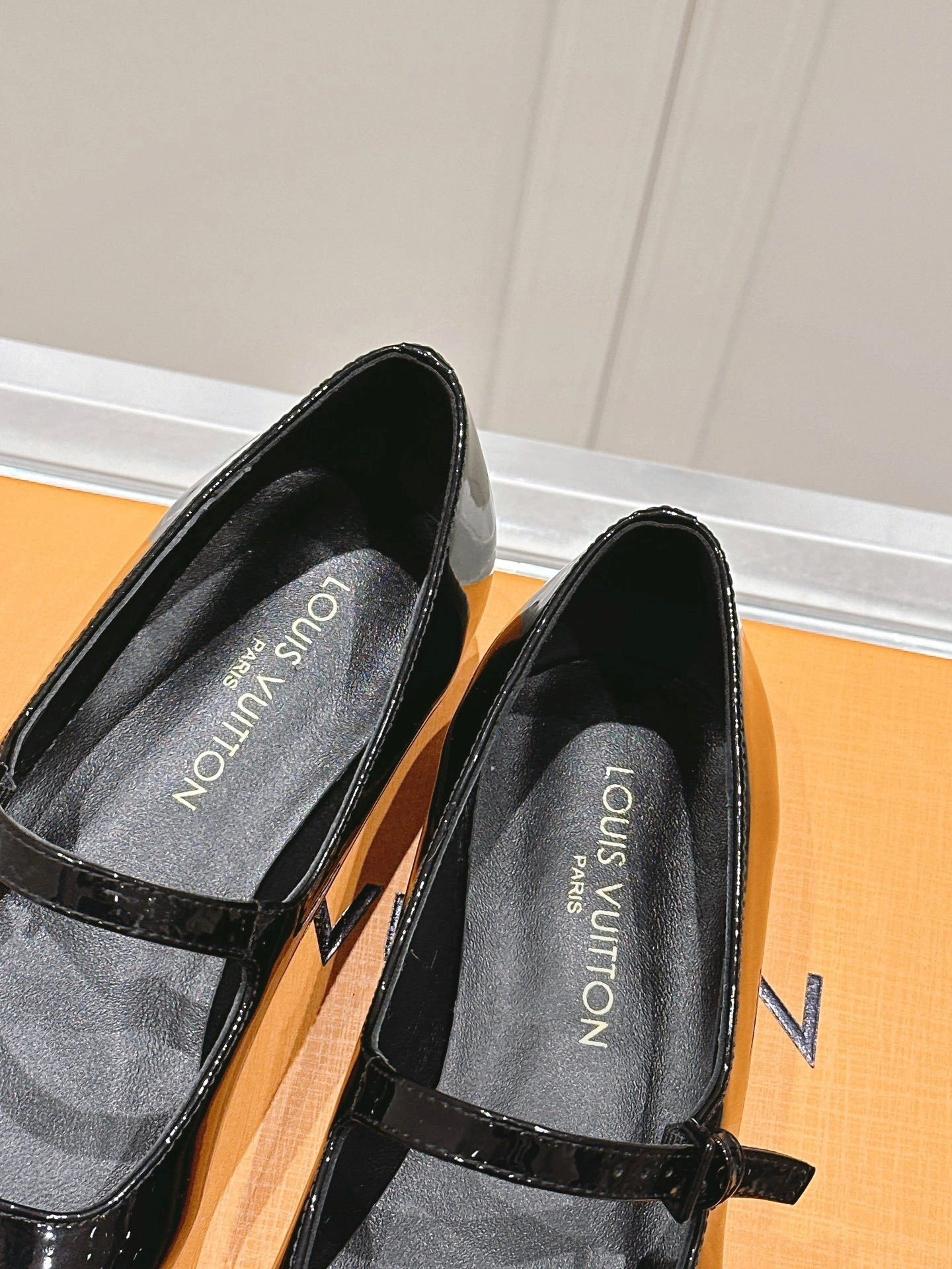 COCO-- 8V 1AGULC Calfskin goatskin Heel height：1CM item:E-X198D4116