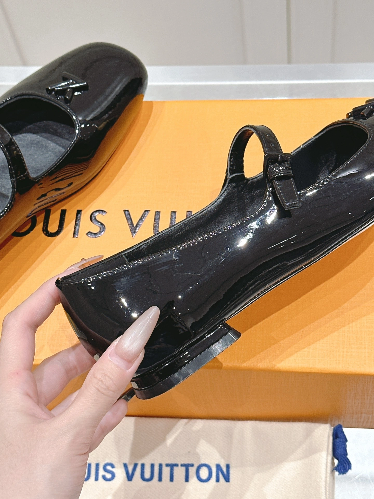 COCO-- 8V 1AGULC Calfskin goatskin Heel height：1CM item:E-X198D4116