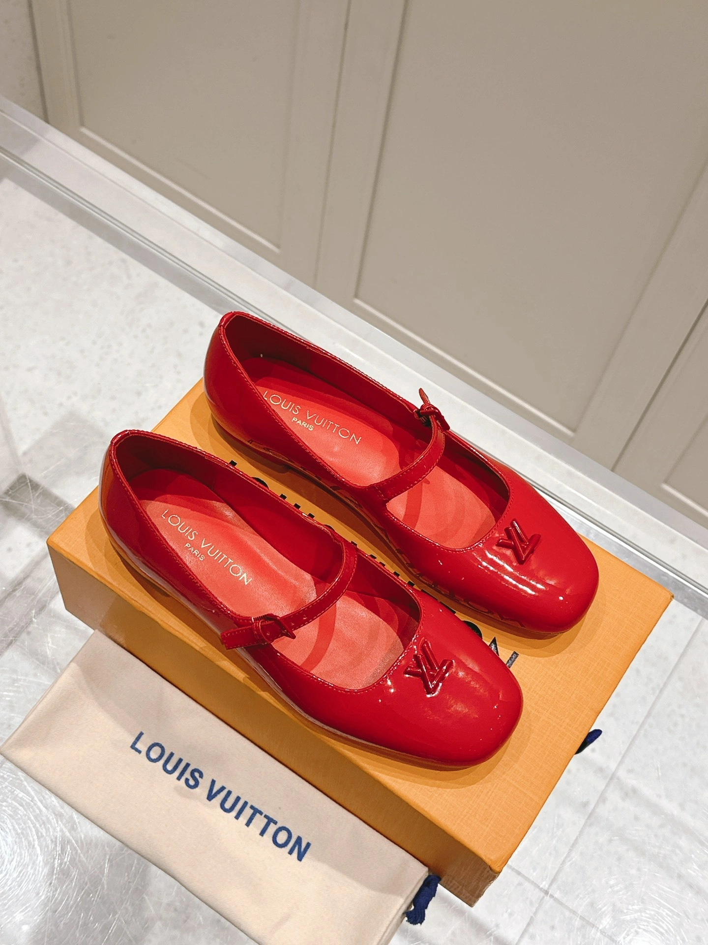 COCO-- 8V 1AGUM0 Calfskin goatskin Heel height：1CM item:E-X198D4118