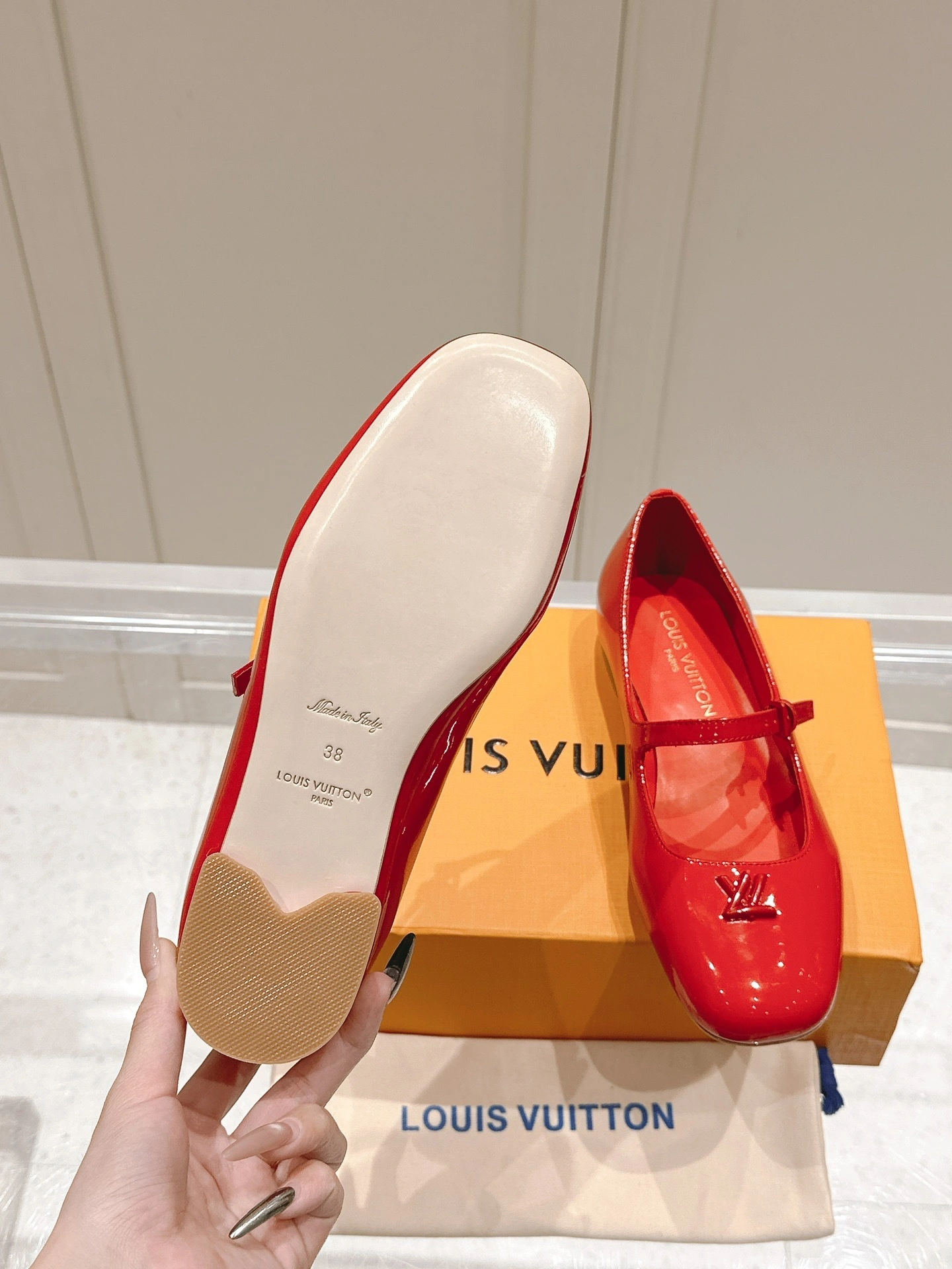 COCO-- 8V 1AGUM0 Calfskin goatskin Heel height：1CM item:E-X198D4118