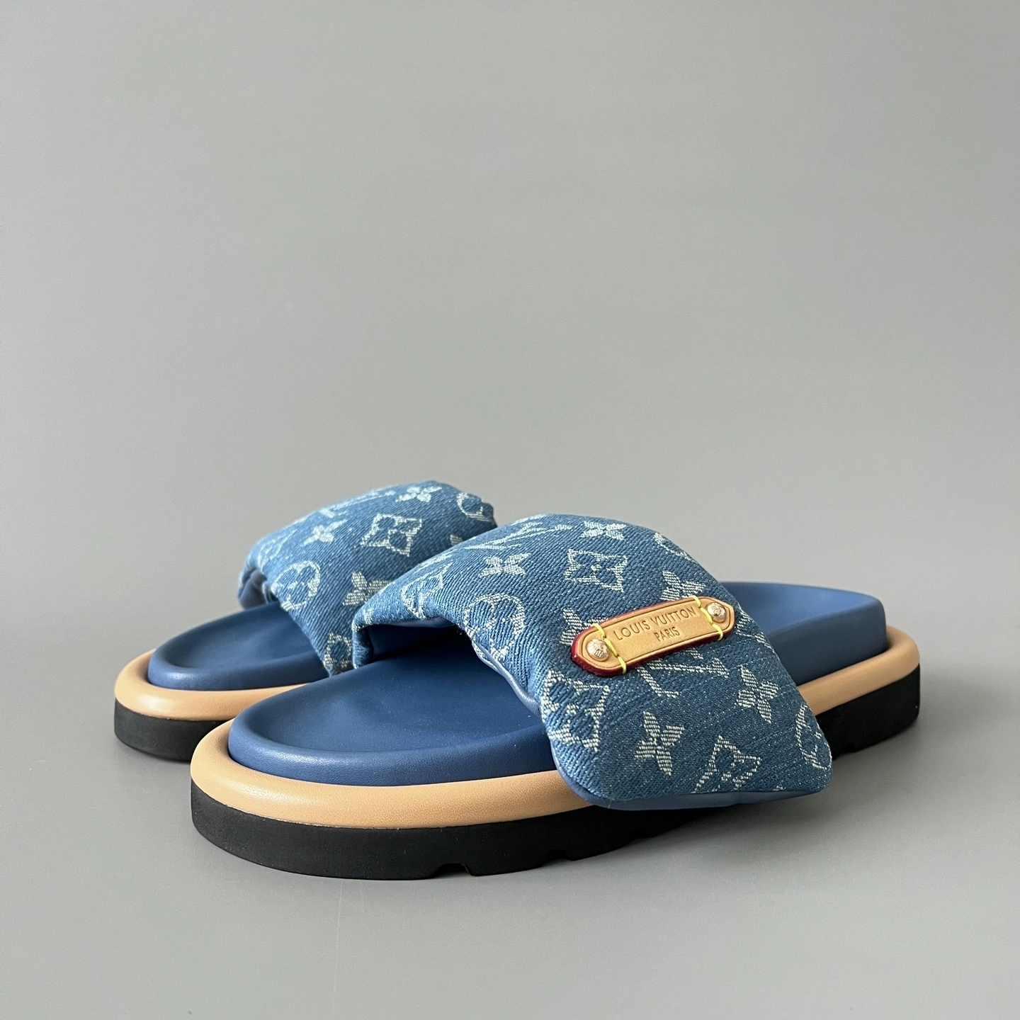 COCO-- 8V 1AGUZN sheepskin item:E-X300H0633