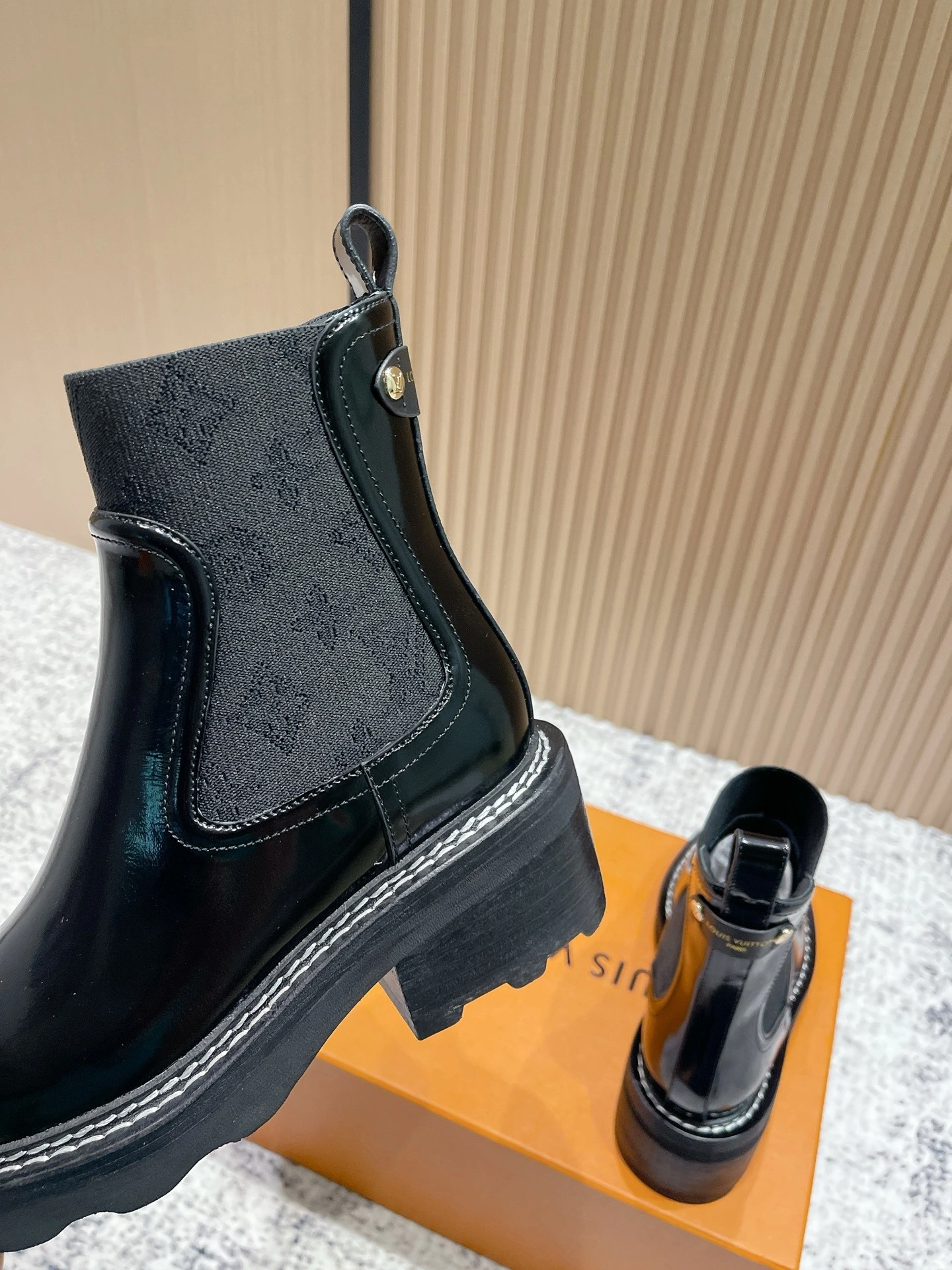 COCO-- 8V 1AGV88 Calfskin Heel height ：6cm item:E-X362J2919