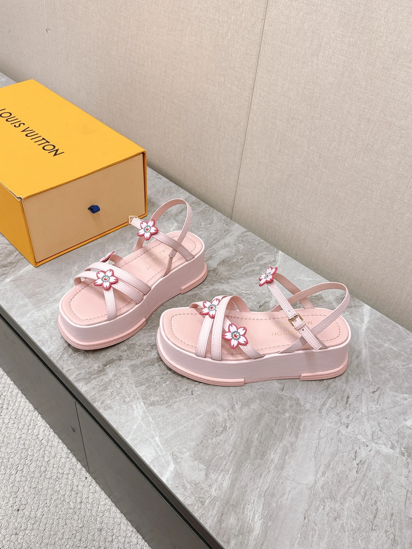 COCO-- 8V 1AGVO0 Maya Flatform Thick soles：5CM cowhide item:E-X000D4029