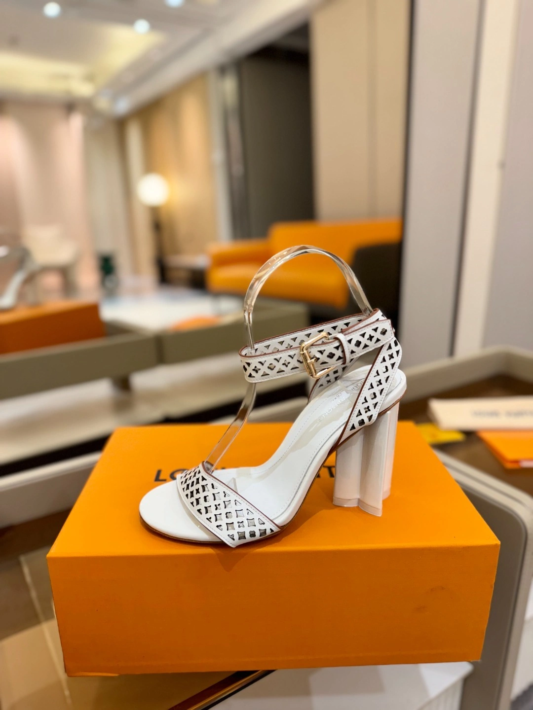 COCO-- 8V 1AGWLD Calfskin goatskin Heel height：10CM item:E-X158D4122