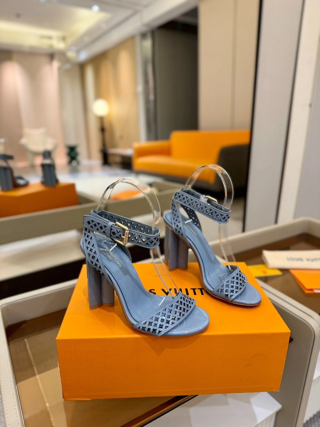 COCO-- 8V 1AGWLZ Calfskin goatskin Heel height：10CM item:E-X158D4121