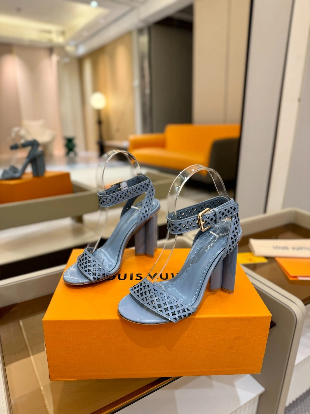 COCO-- 8V 1AGWLZ Calfskin goatskin Heel height：10CM item:E-X158D4121