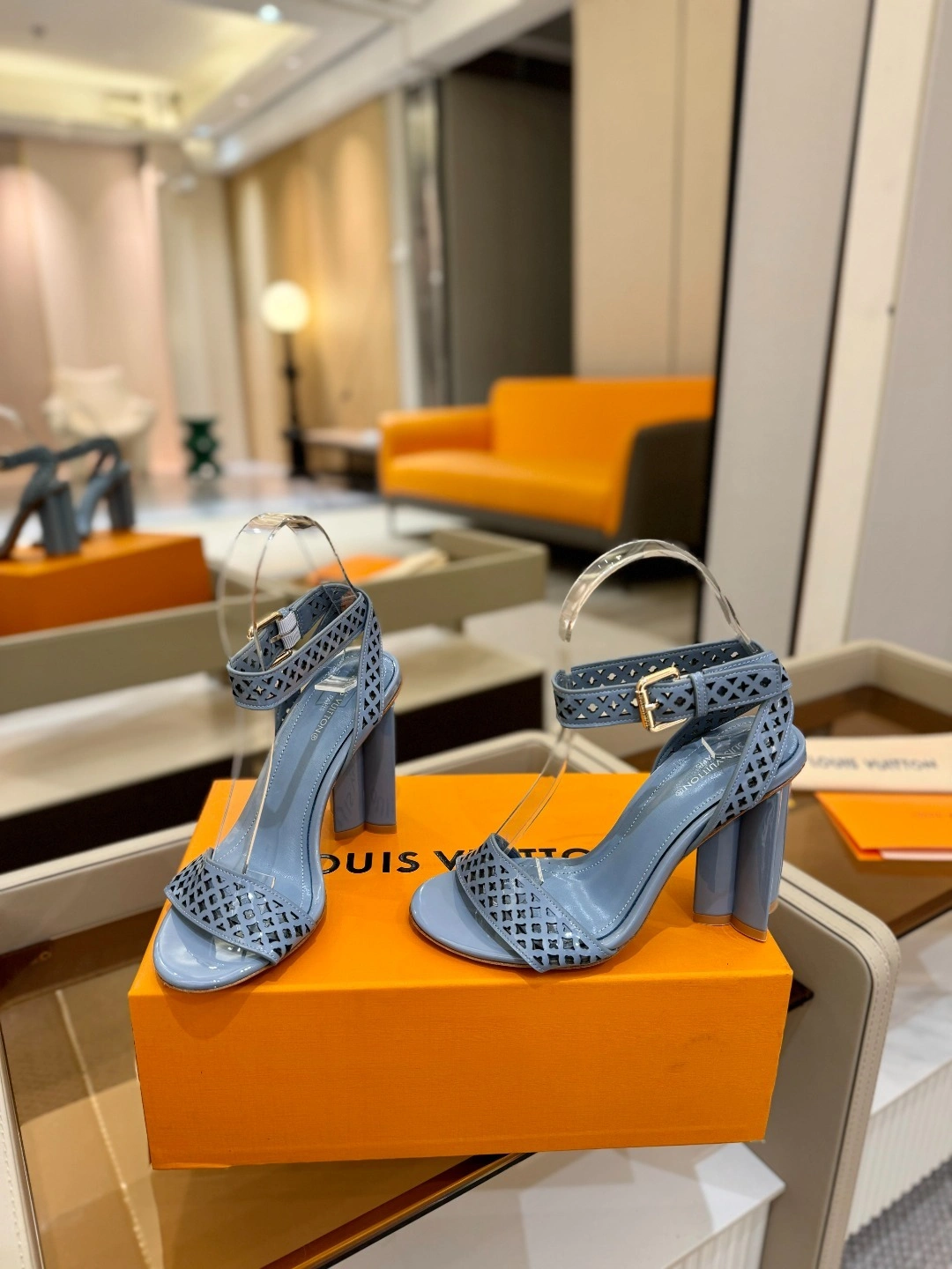 COCO-- 8V 1AGWLZ Calfskin goatskin Heel height：10CM item:E-X158D4121