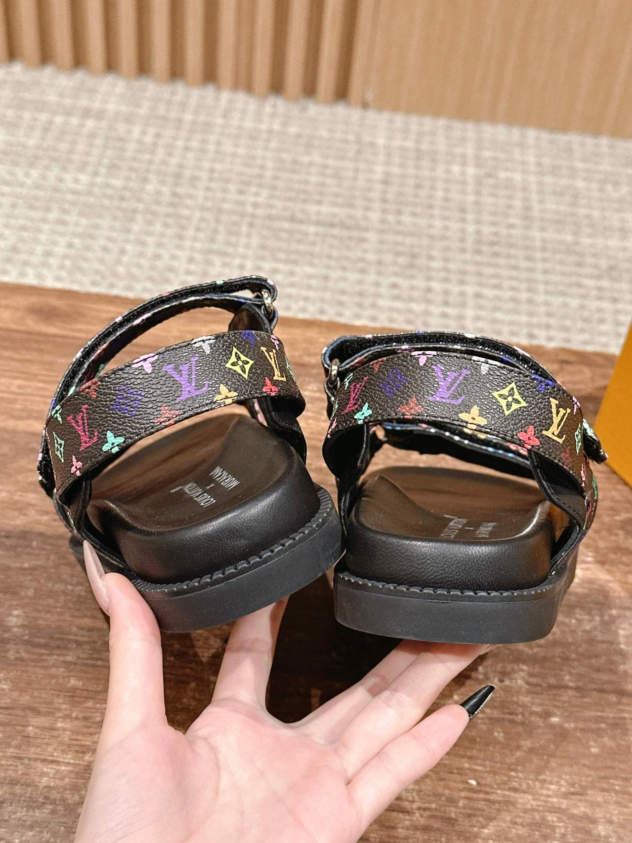 COCO-- 8V 1AGXF6 sheepskin item:E-X158C1821