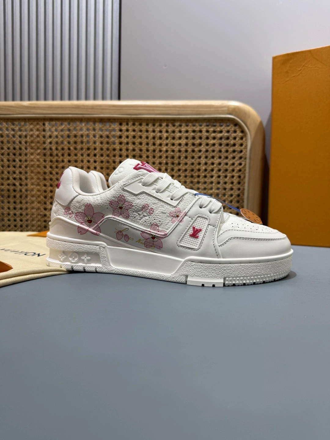 COCO-- 8V 1AGZEH Calfskin trainer item:E-X430F0604