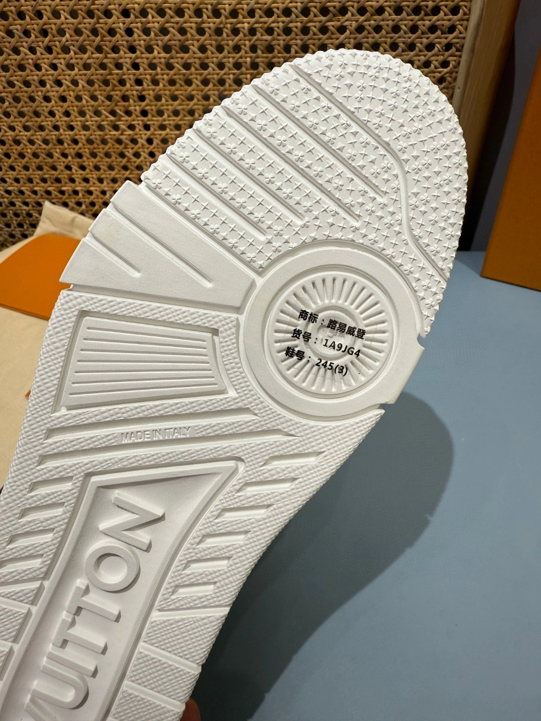 COCO-- 8V 1AGZEH Calfskin trainer item:E-X430F0604