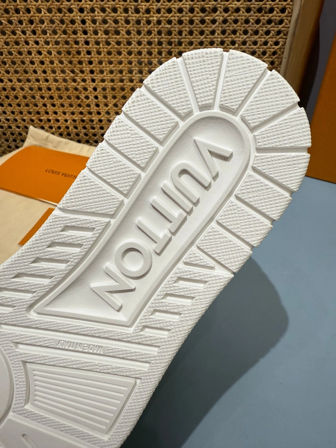 COCO-- 8V 1AGZEH Calfskin trainer item:E-X430F0604