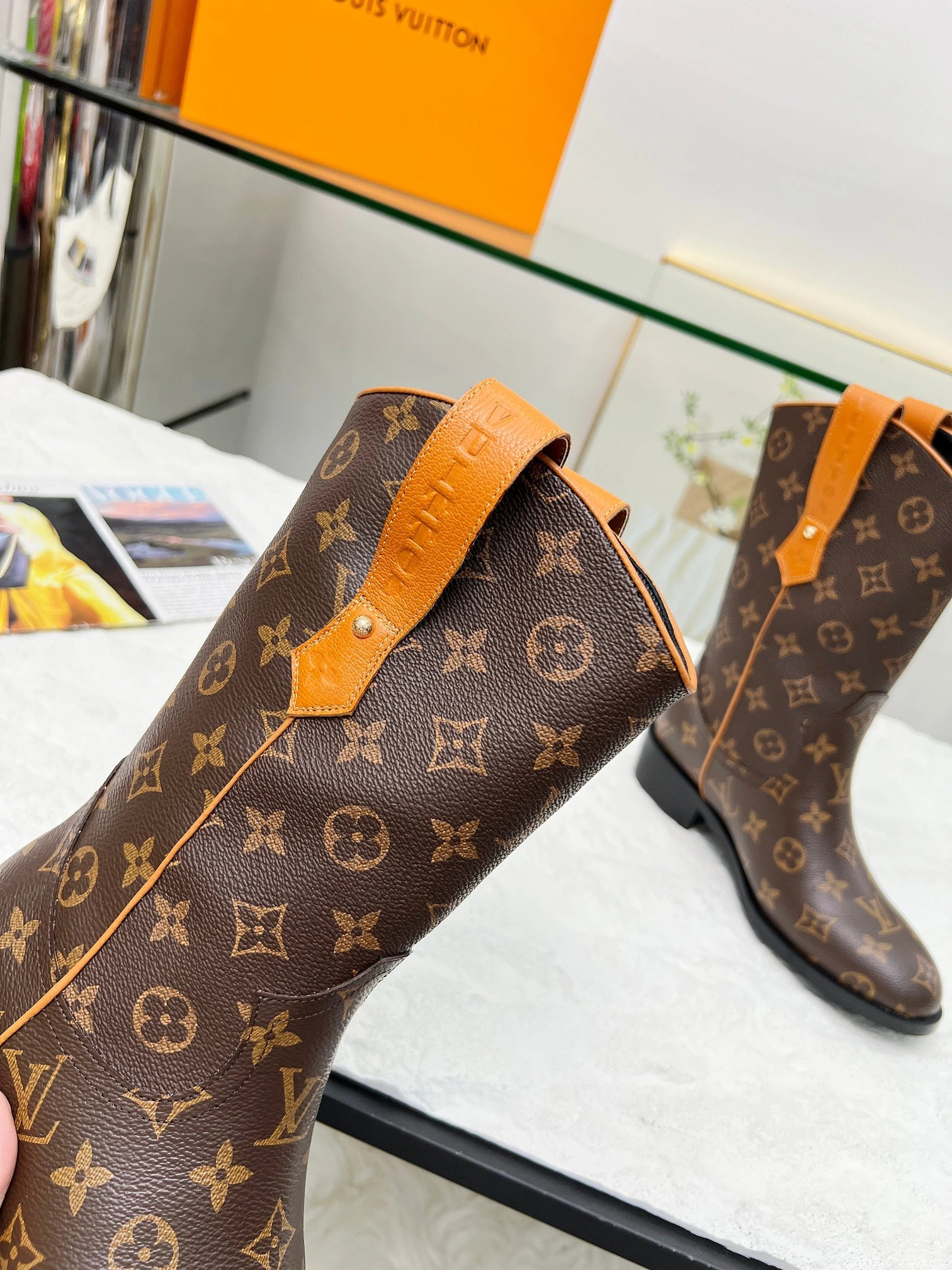COCO-- 8V 1AHAFKE cowhide sheepskin item:E-X479C2490W