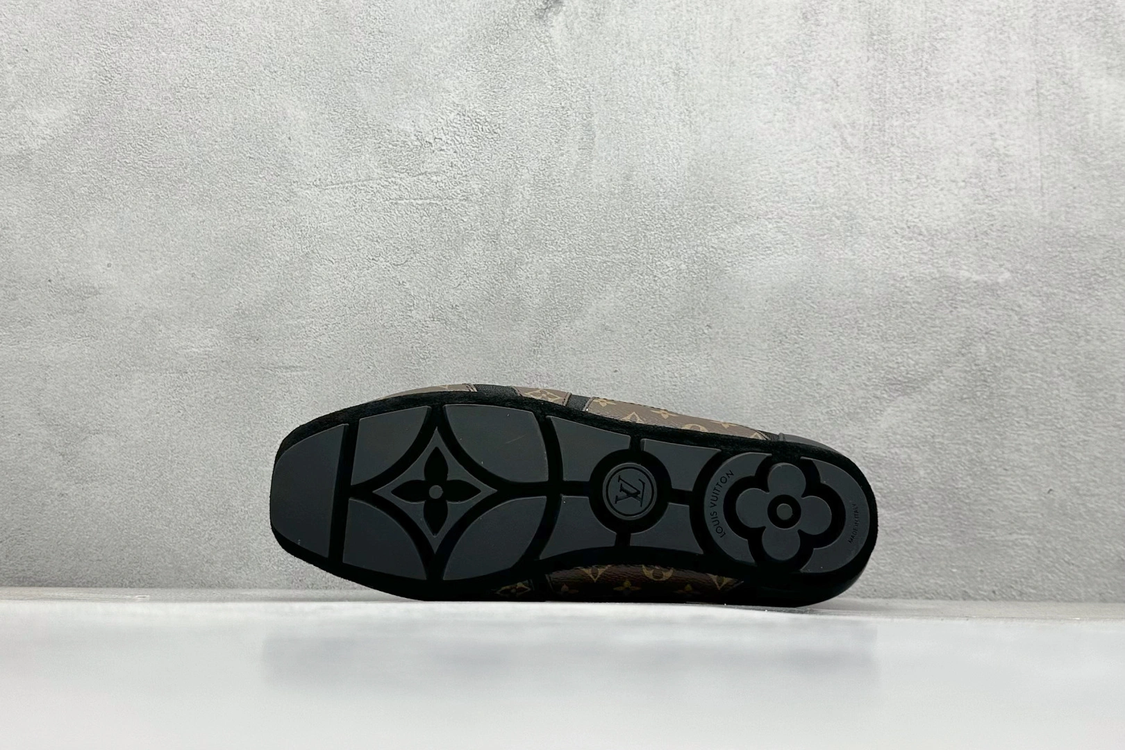 COCO-- 8V 1AHNDA cowhide item:E-X575F1790H