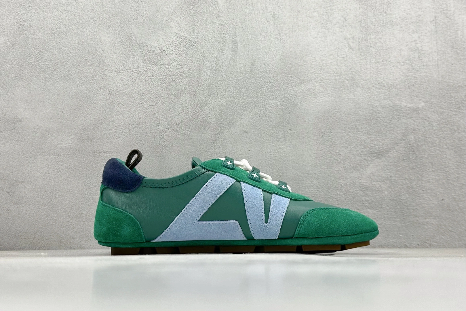 COCO-- 8V 1AHNDS cowhide item:E-X575F1789H