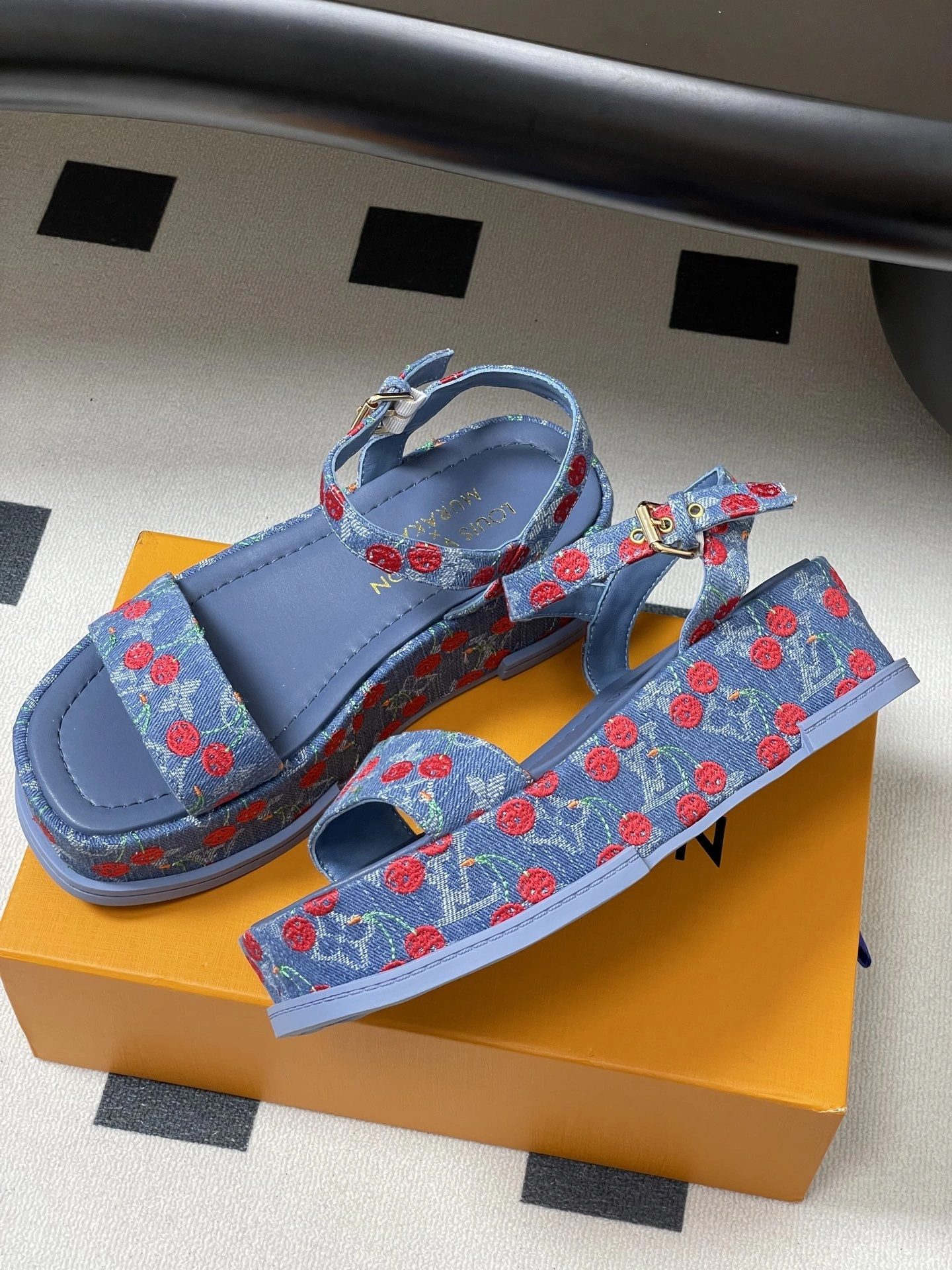 COCO-- 8V 1AHNYB TM MAYA FLATFORM sheephide denim item:E-X313F1902