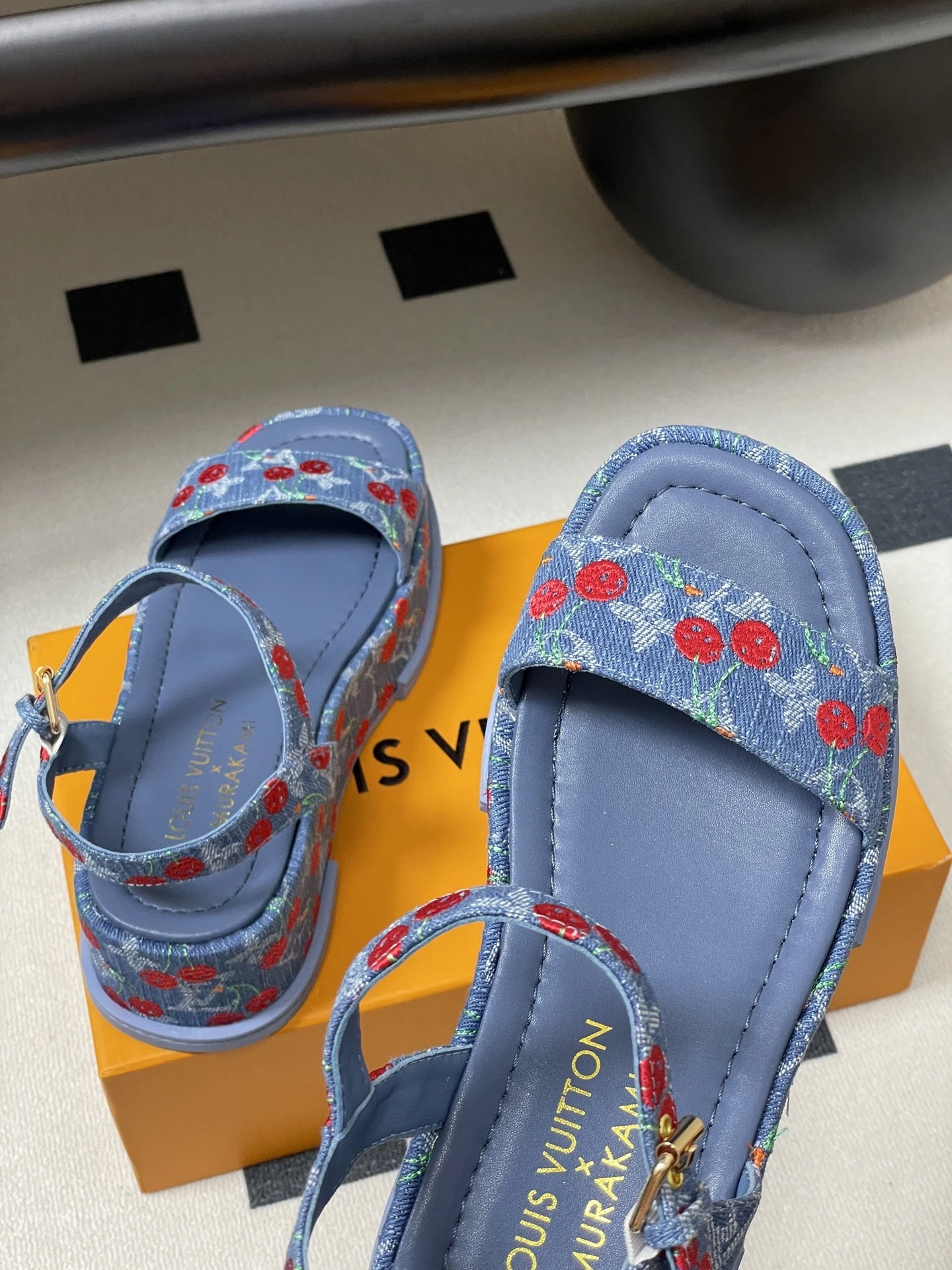COCO-- 8V 1AHNYB TM MAYA FLATFORM sheephide denim item:E-X313F1902