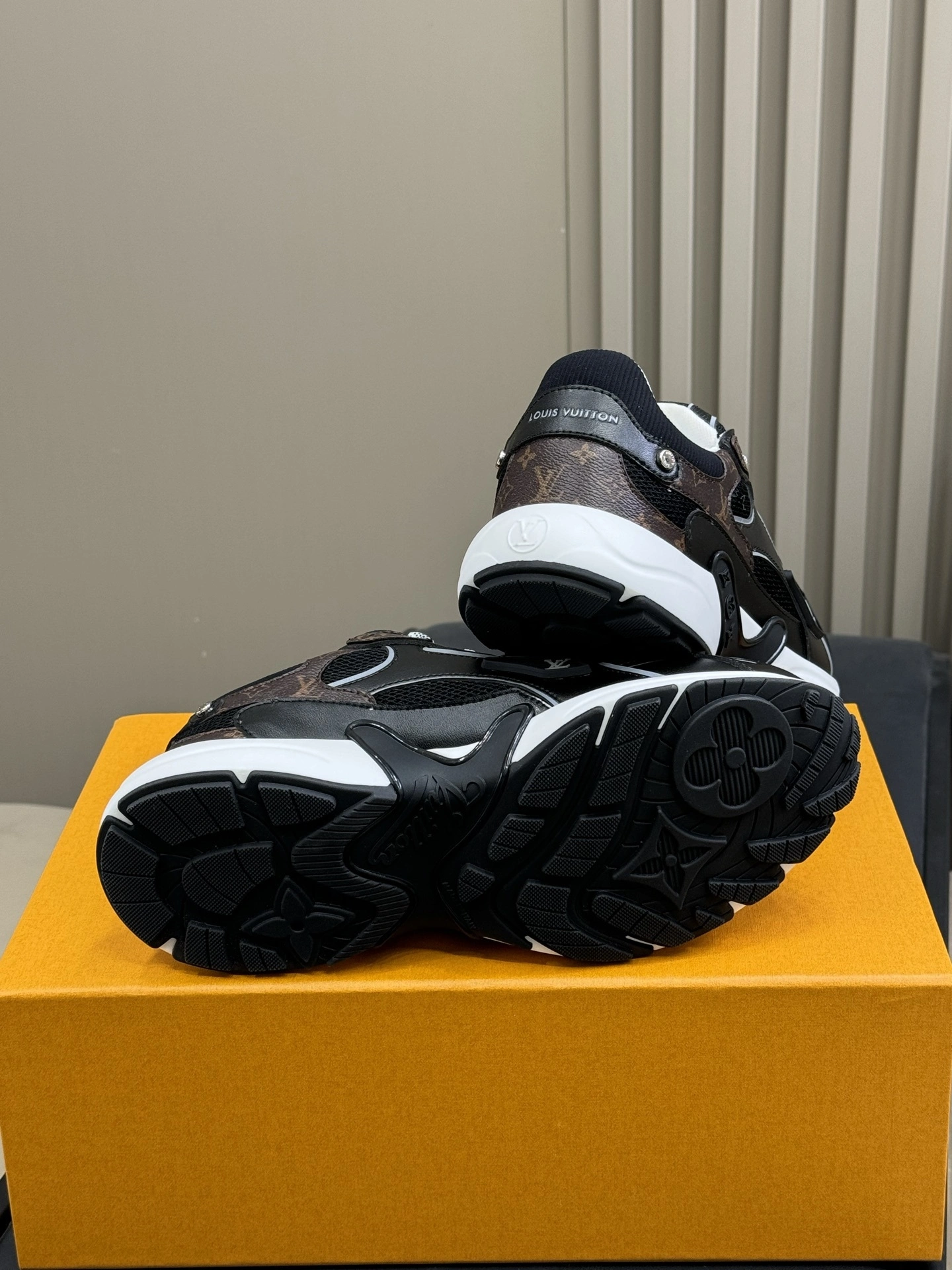 COCO-- 8V 1AHOFD olympia item:E-X158D1045