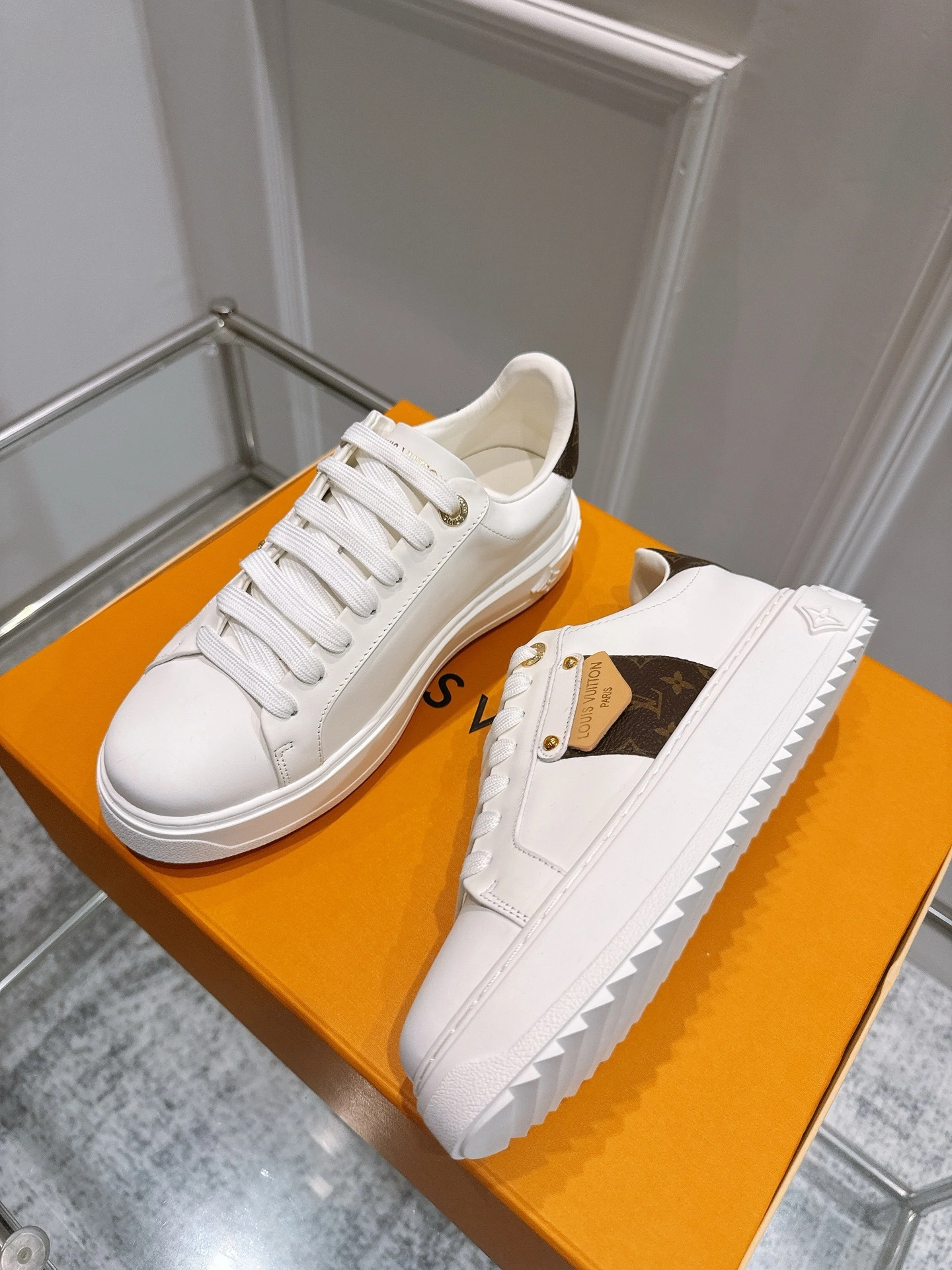 COCO-- 8V 1AHOOV cowhide sheepskin Thick soles:4CM item:E-X362H2710