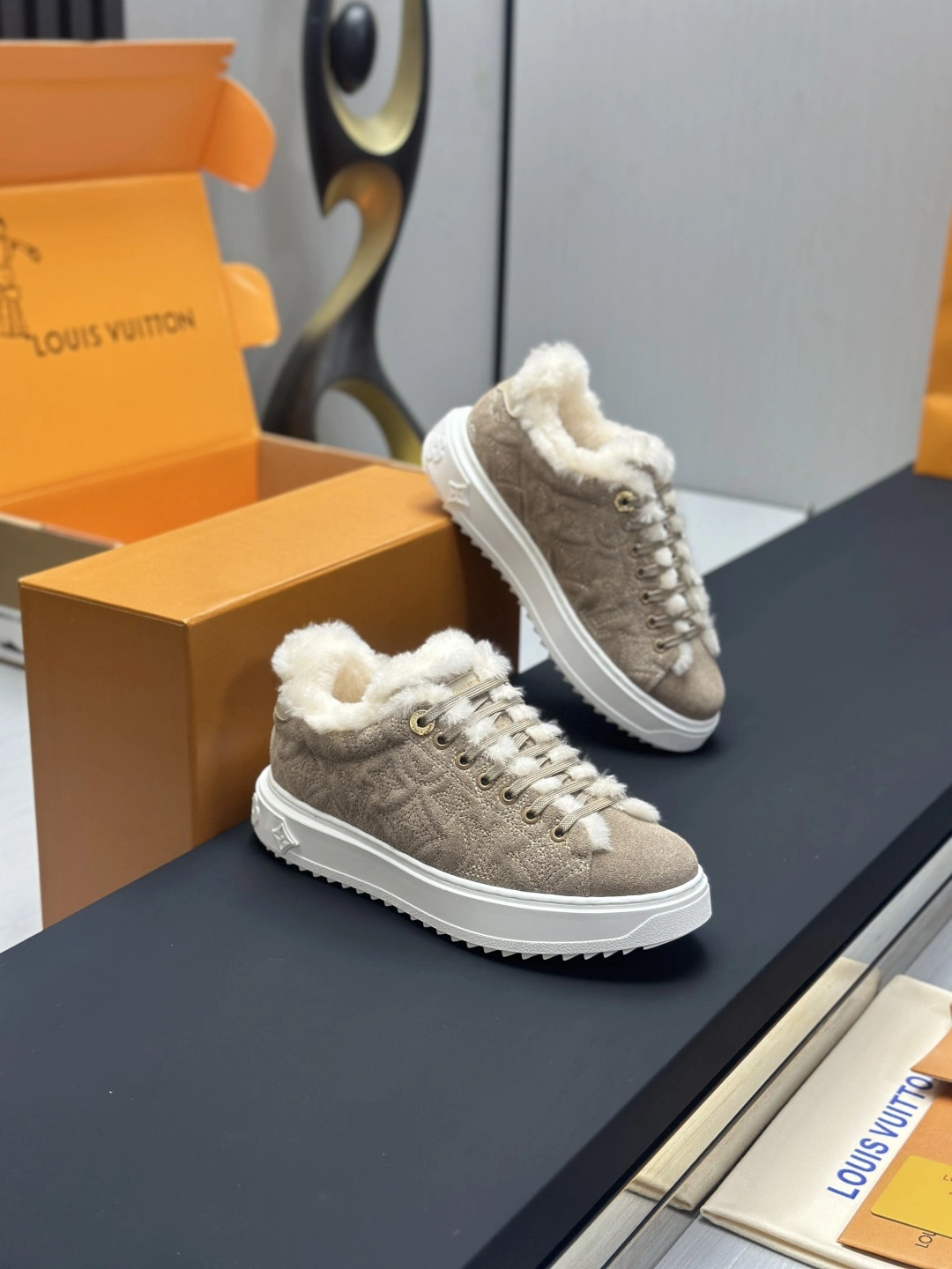COCO-- 8V 1AIDHI Beverly Hills wool cowhide Thick soles：4CM item:E-X000K1220