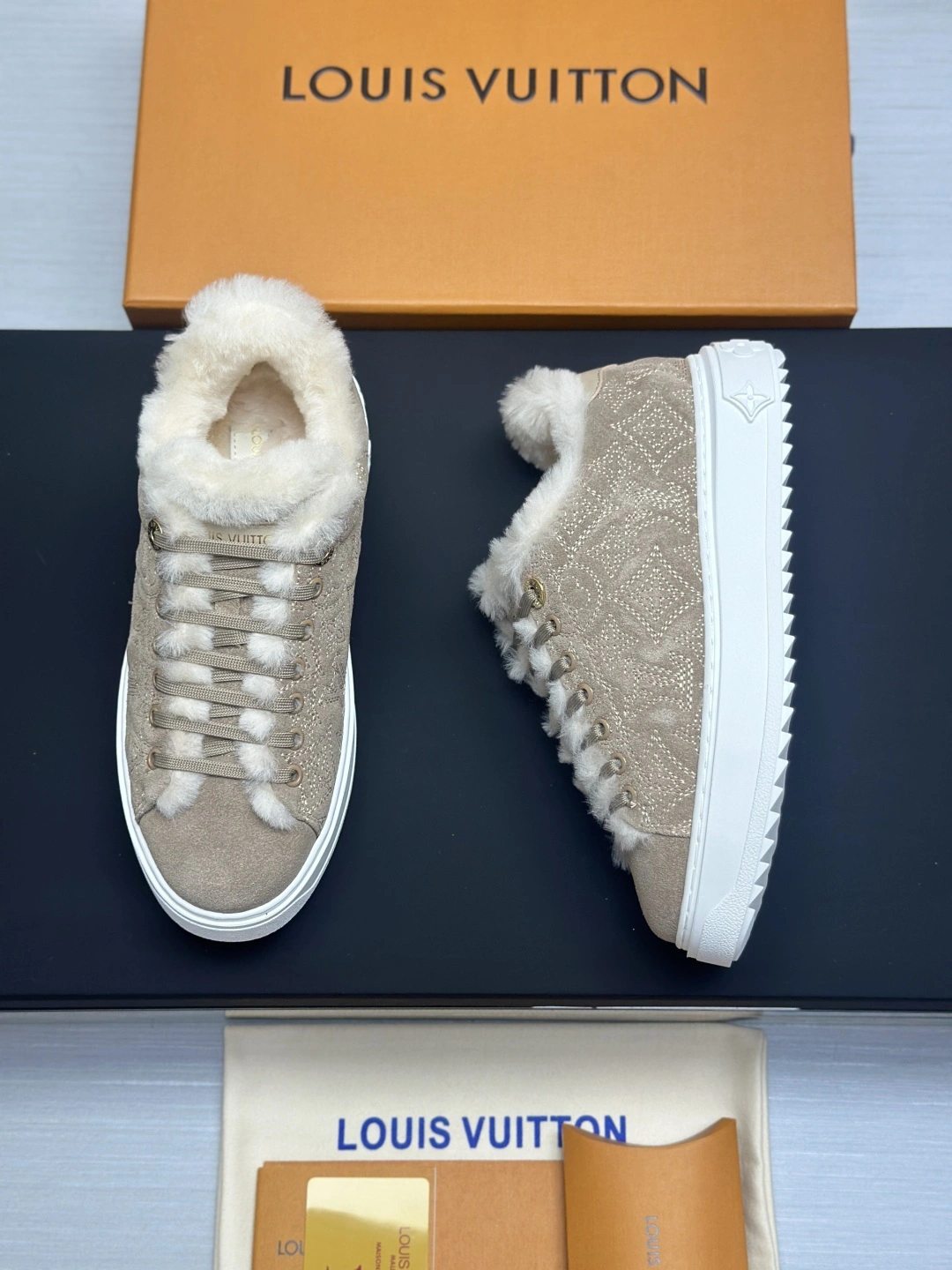 COCO-- 8V 1AIDHI Beverly Hills wool cowhide Thick soles：4CM item:E-X000K1220