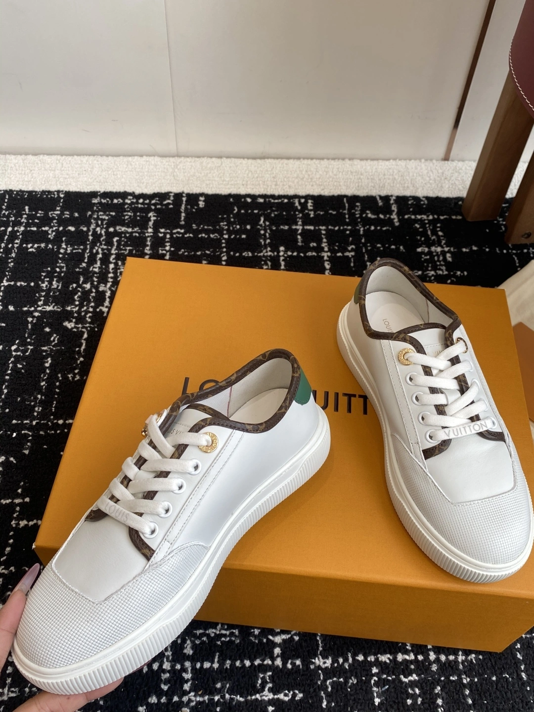 COCO-- 8V 1AIEQK cowhide item：E-X230I0613