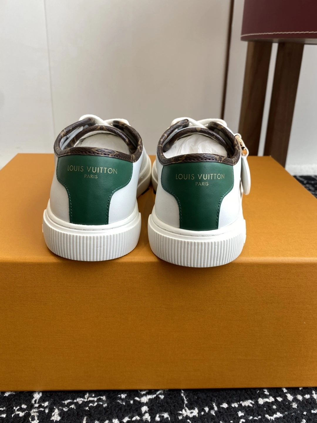 COCO-- 8V 1AIEQK cowhide item：E-X230I0613