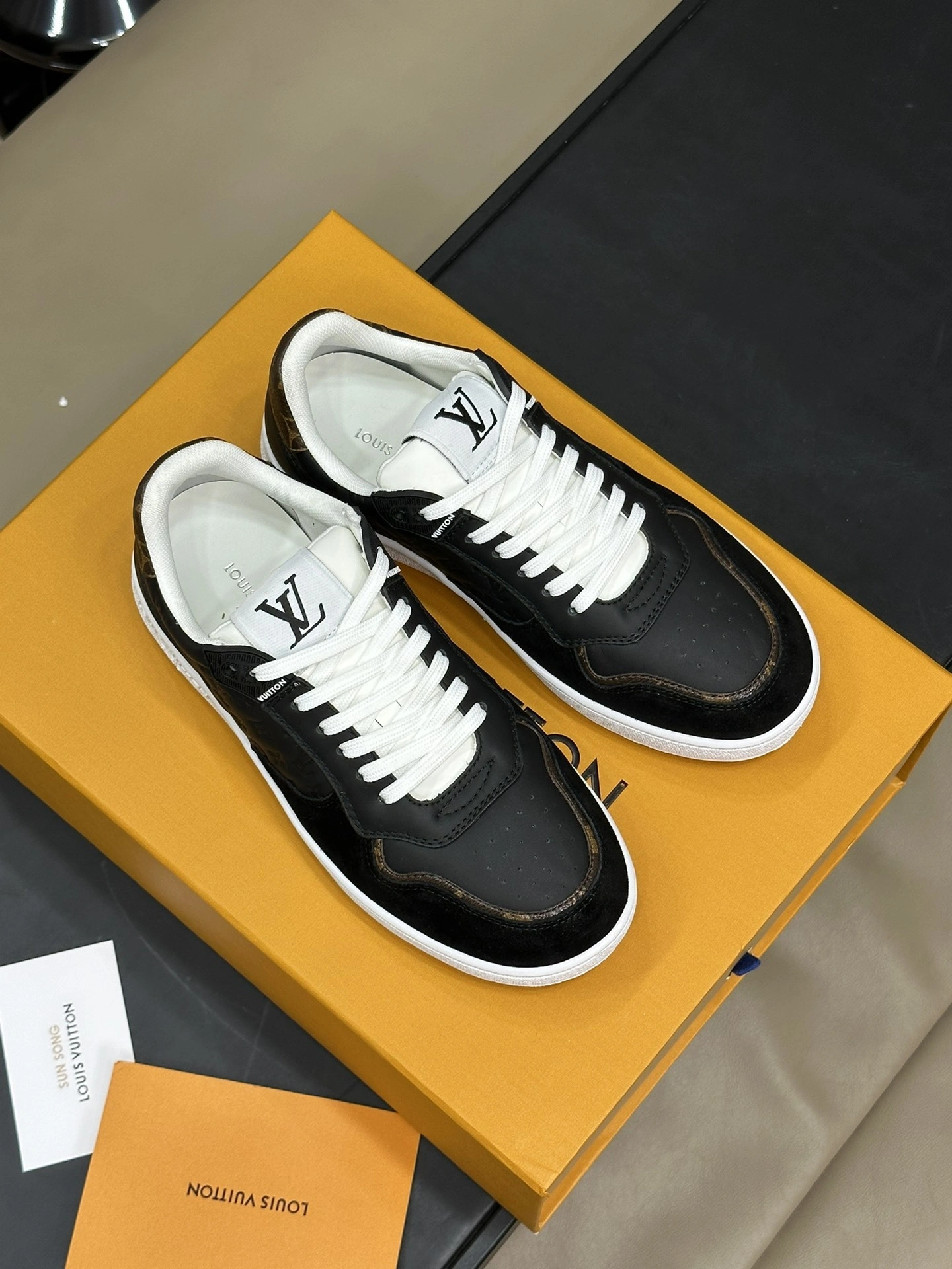 COCO-- 8V Calfskin 1ACUJ3 item:D-X158E3158S