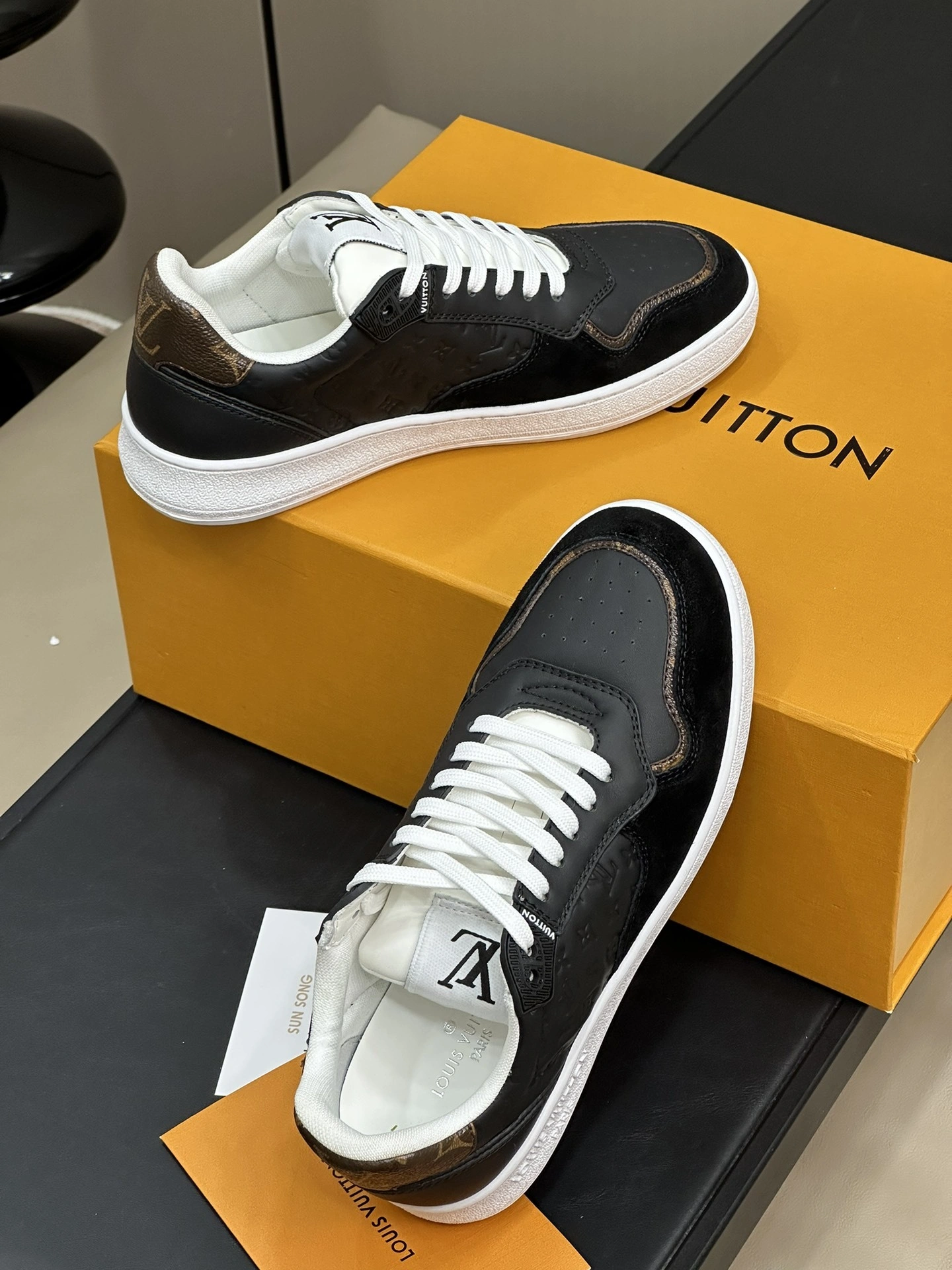 COCO-- 8V Calfskin 1ACUJ3 item:D-X158E3158S