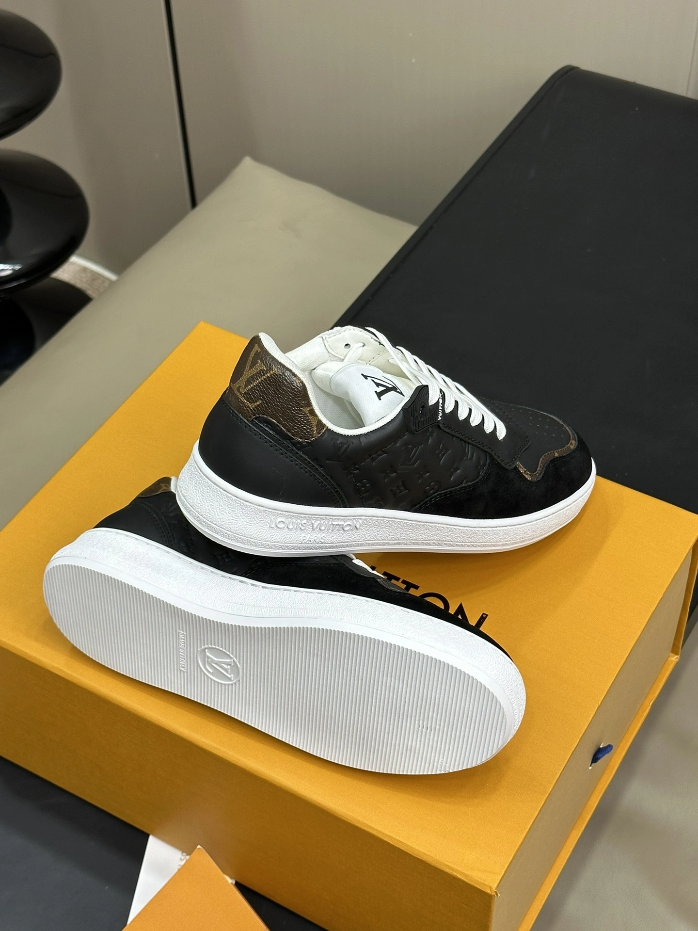 COCO-- 8V Calfskin 1ACUJ3 item:D-X158E3158S