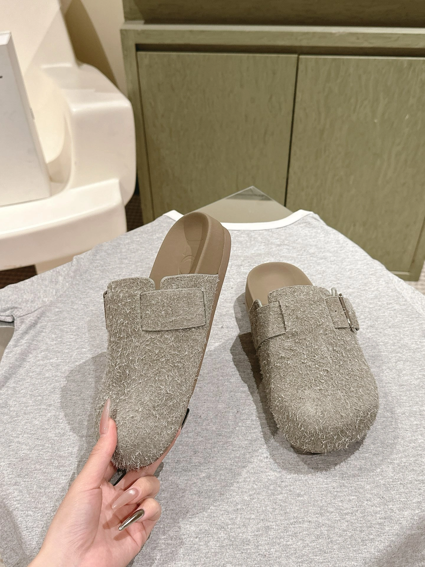 COCO-- 8o5w5 LLSS379X06-4160 sheepskin item:E-X362I0331