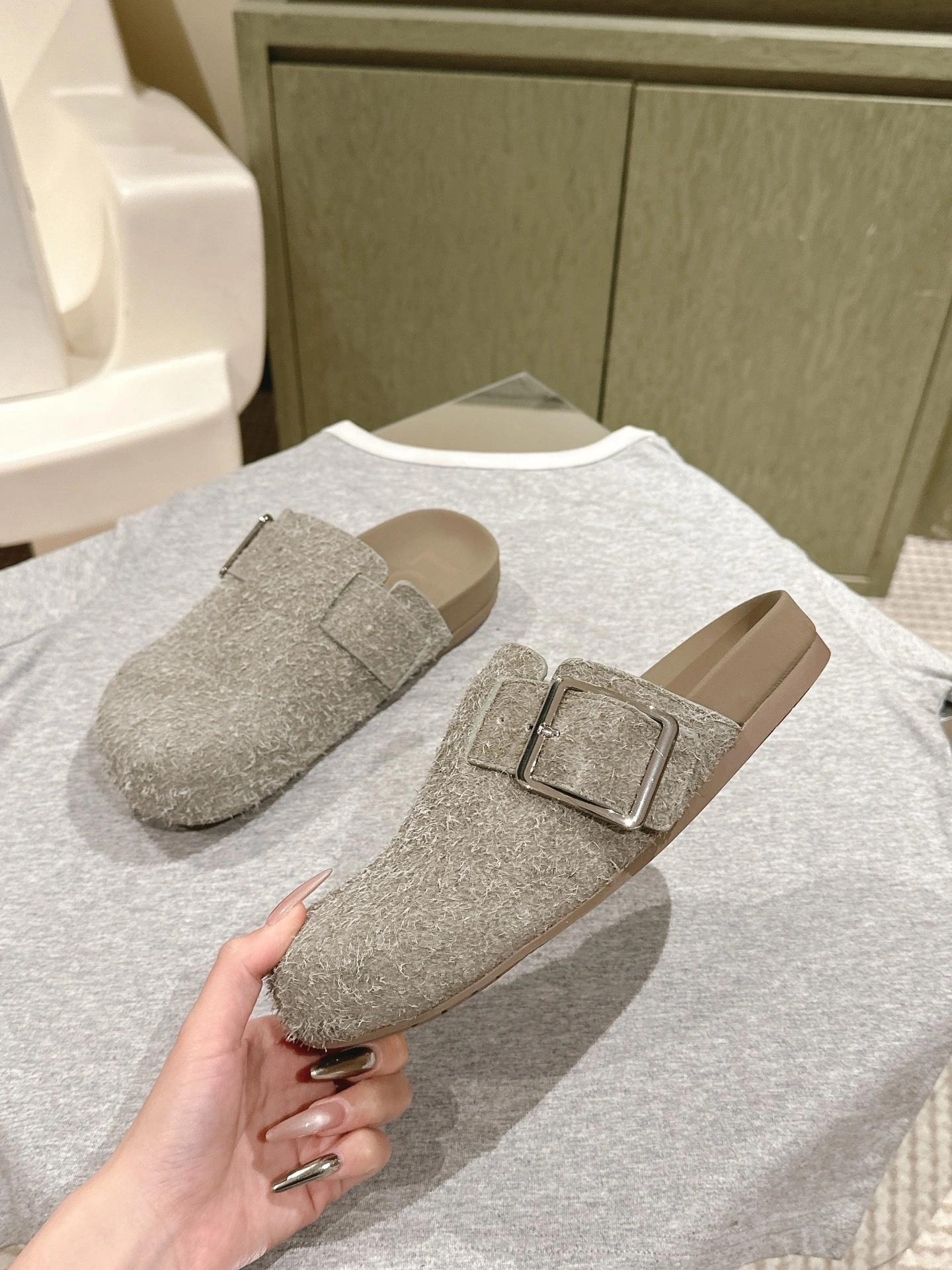 COCO-- 8o5w5 LLSS379X06-4160 sheepskin item:E-X362I0331