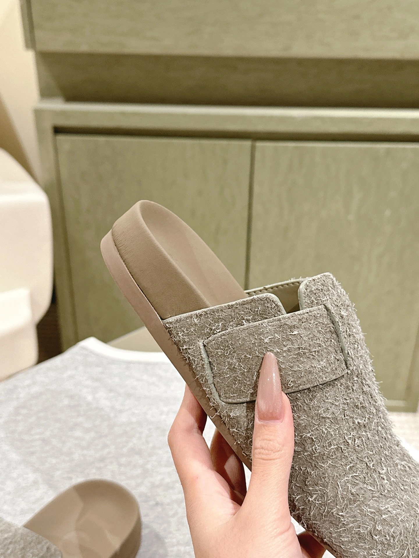 COCO-- 8o5w5 LLSS379X06-4160 sheepskin item:E-X362I0331