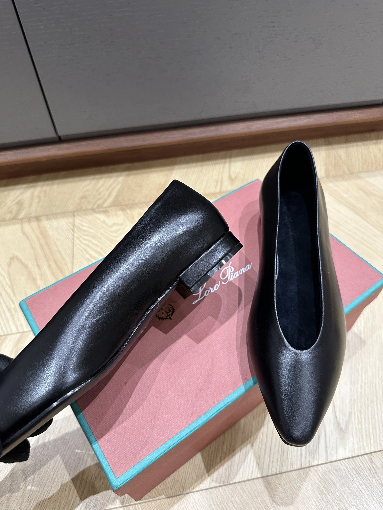 COCO-- 8oro Pi191 FAN37378000 Calfskin item:E-XW03I0399H