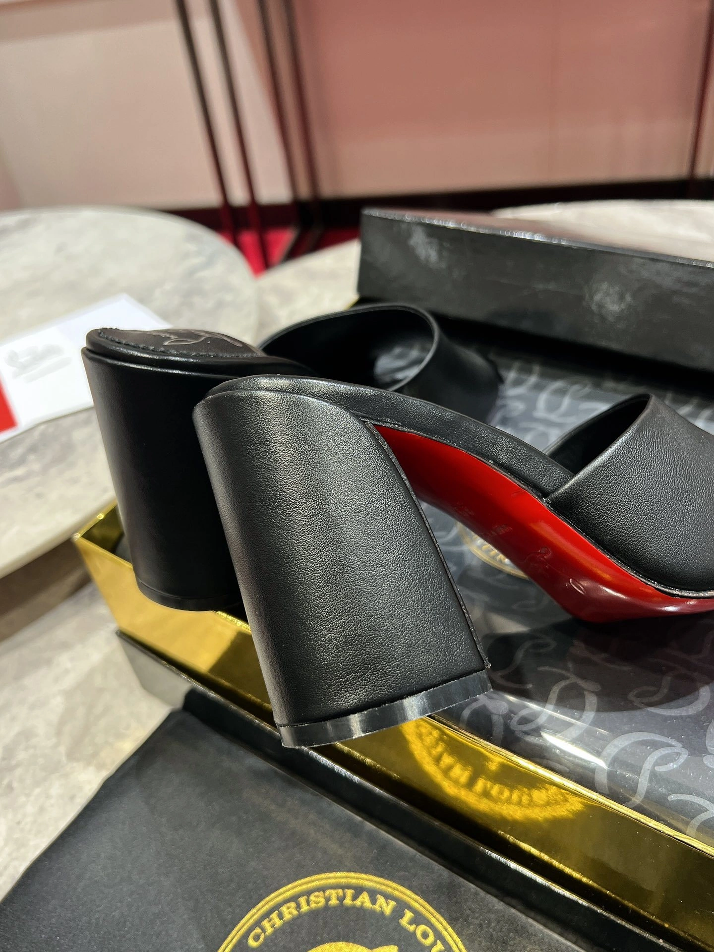 COCO-- 8ou2ou 1240728B439 item:E-X105J3870