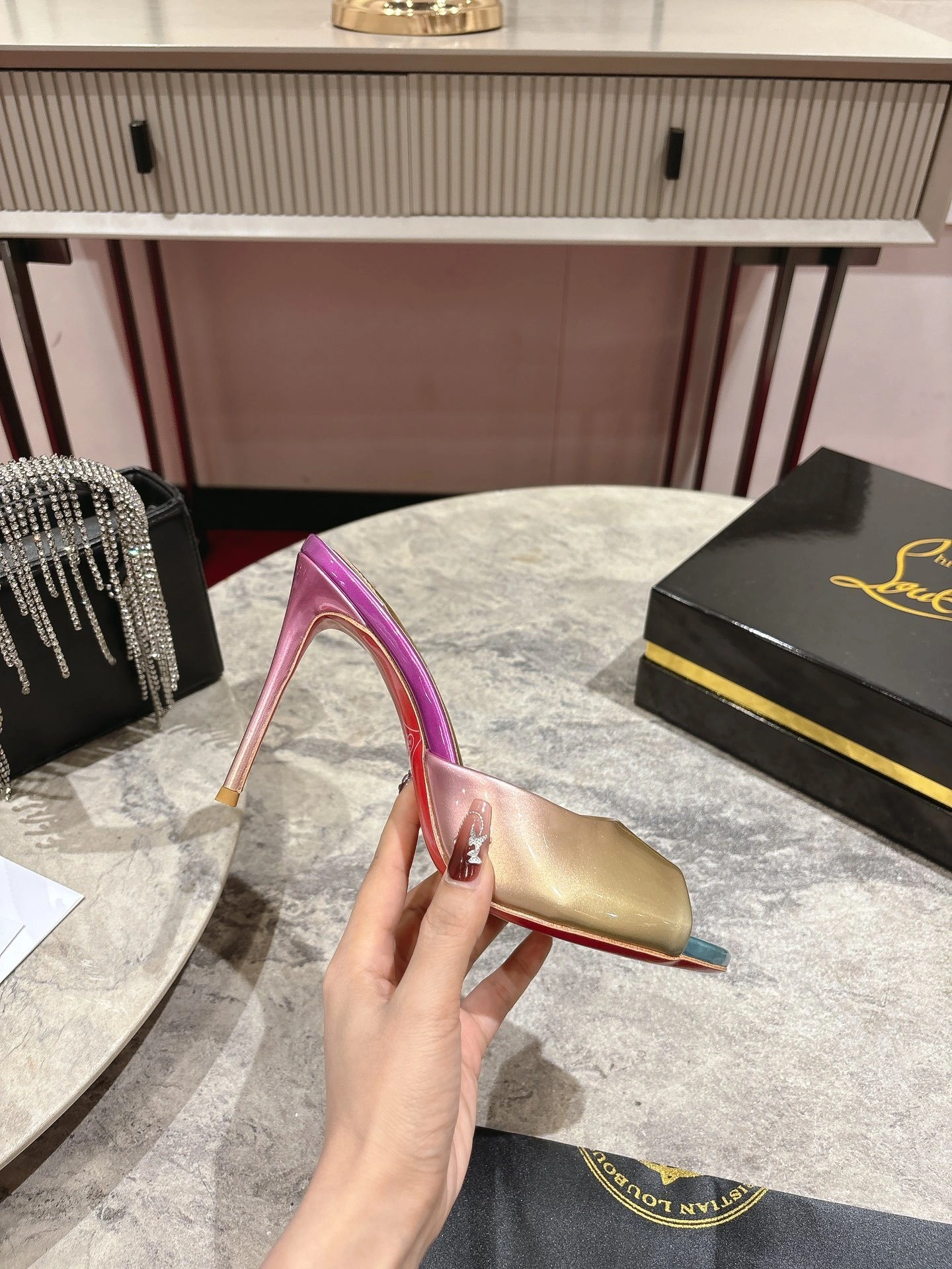 COCO-- 8ou2ou 12500926832 Dolly Heel height：10CM Calfskin item:E-X000E1410W