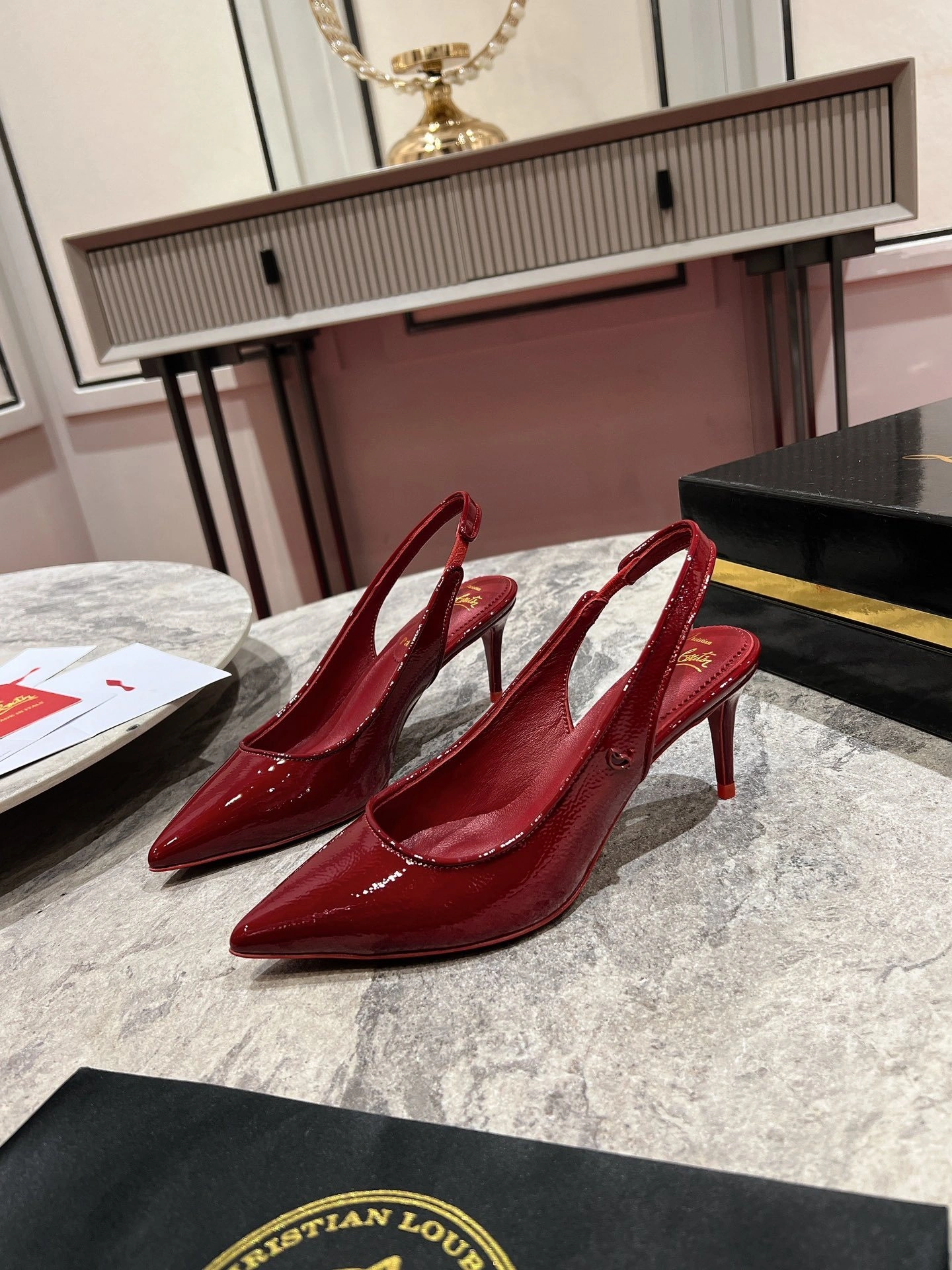 COCO-- 8ou2ou 1250480R558 calfskin item:E-X076H0637