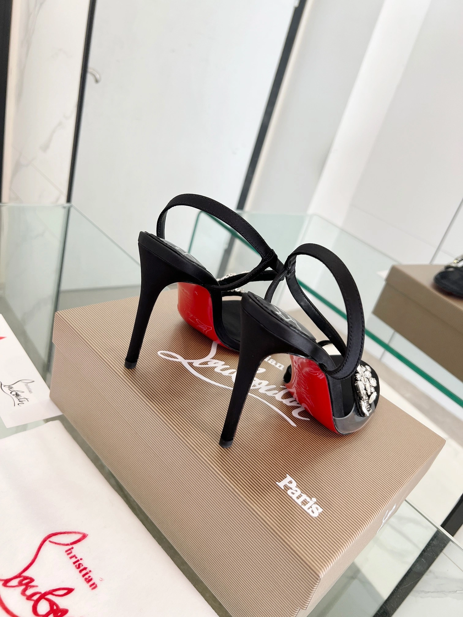 COCO-- 8ou2ou 1250538B439 item:E-X555J3854