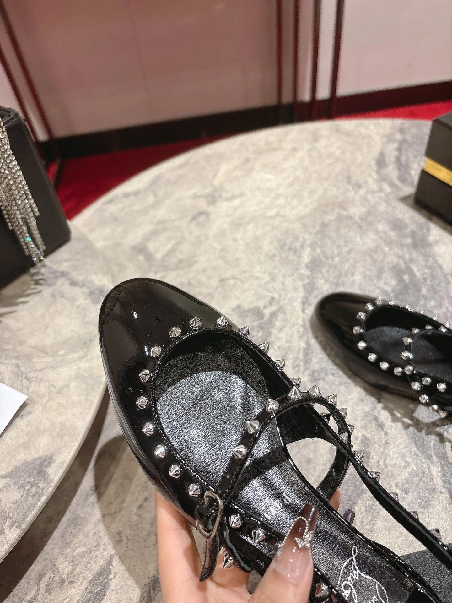 COCO-- 8ou2ou 1250701B439 Calfskin Heel height：1CM item:E-X150F0618