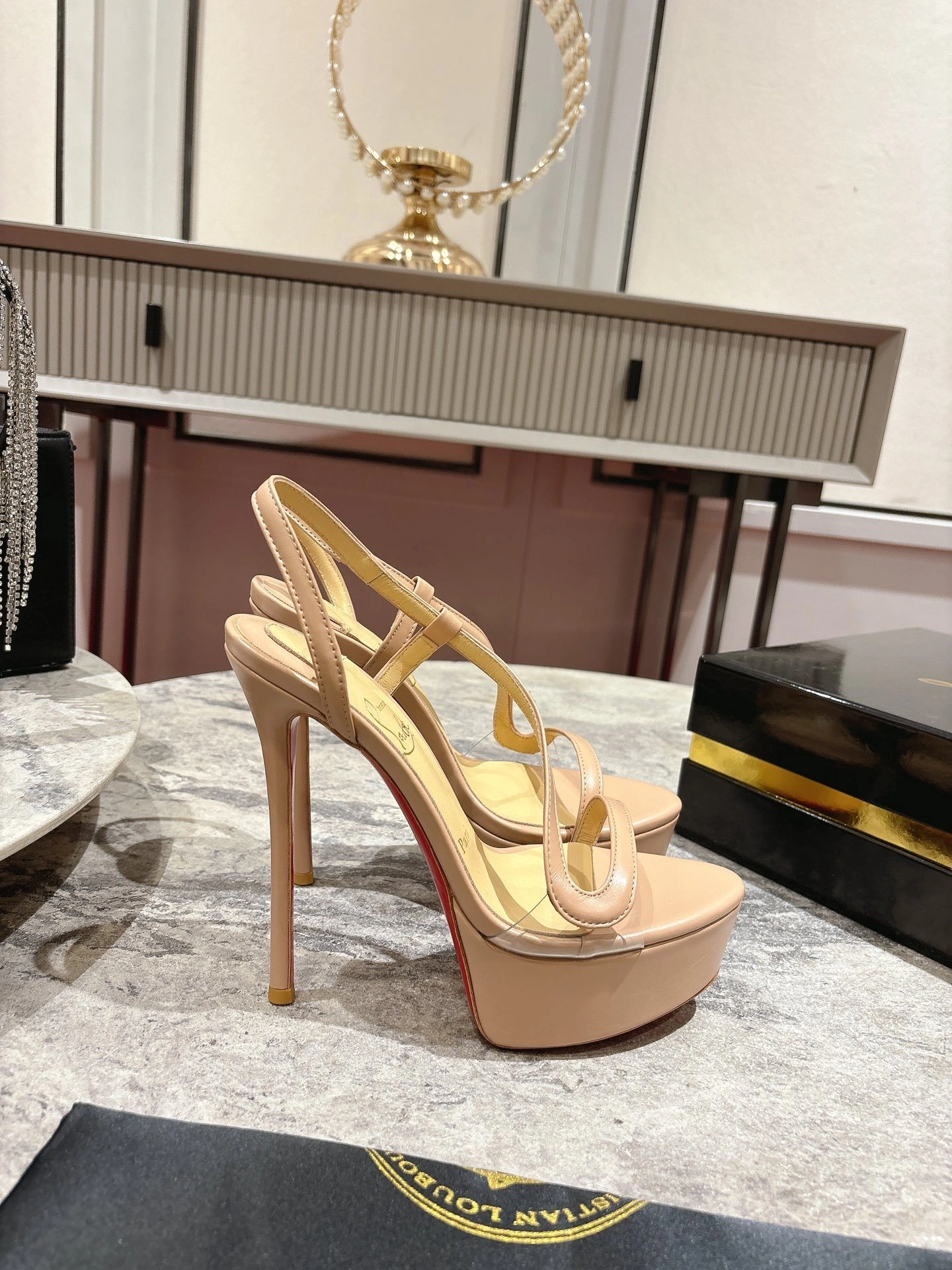 COCO-- 8ou2ou 1250721N295 item:E-X105J0197H