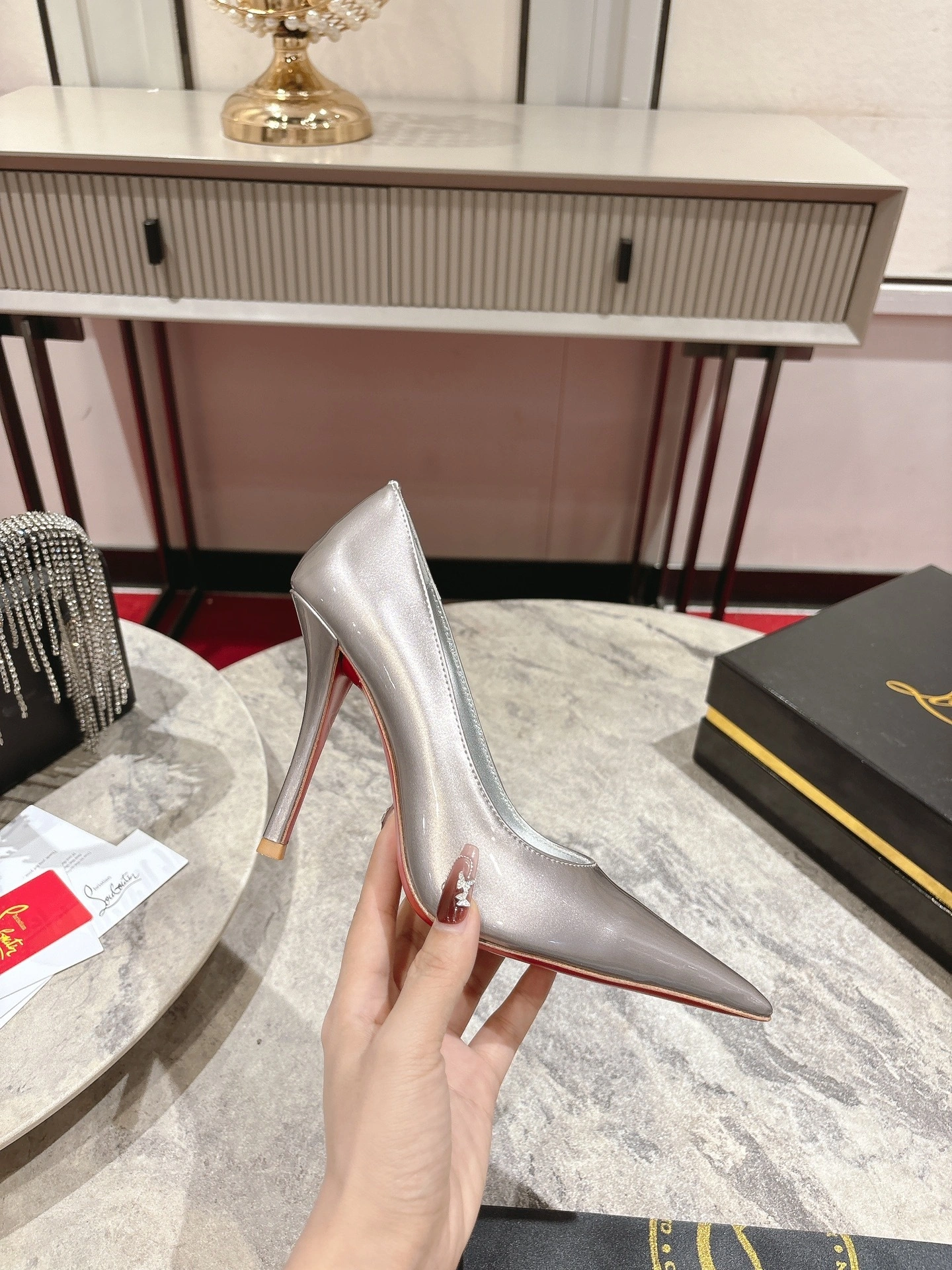 COCO-- 8ou2ou 1250945S211 calfskin item:E-X062H0632