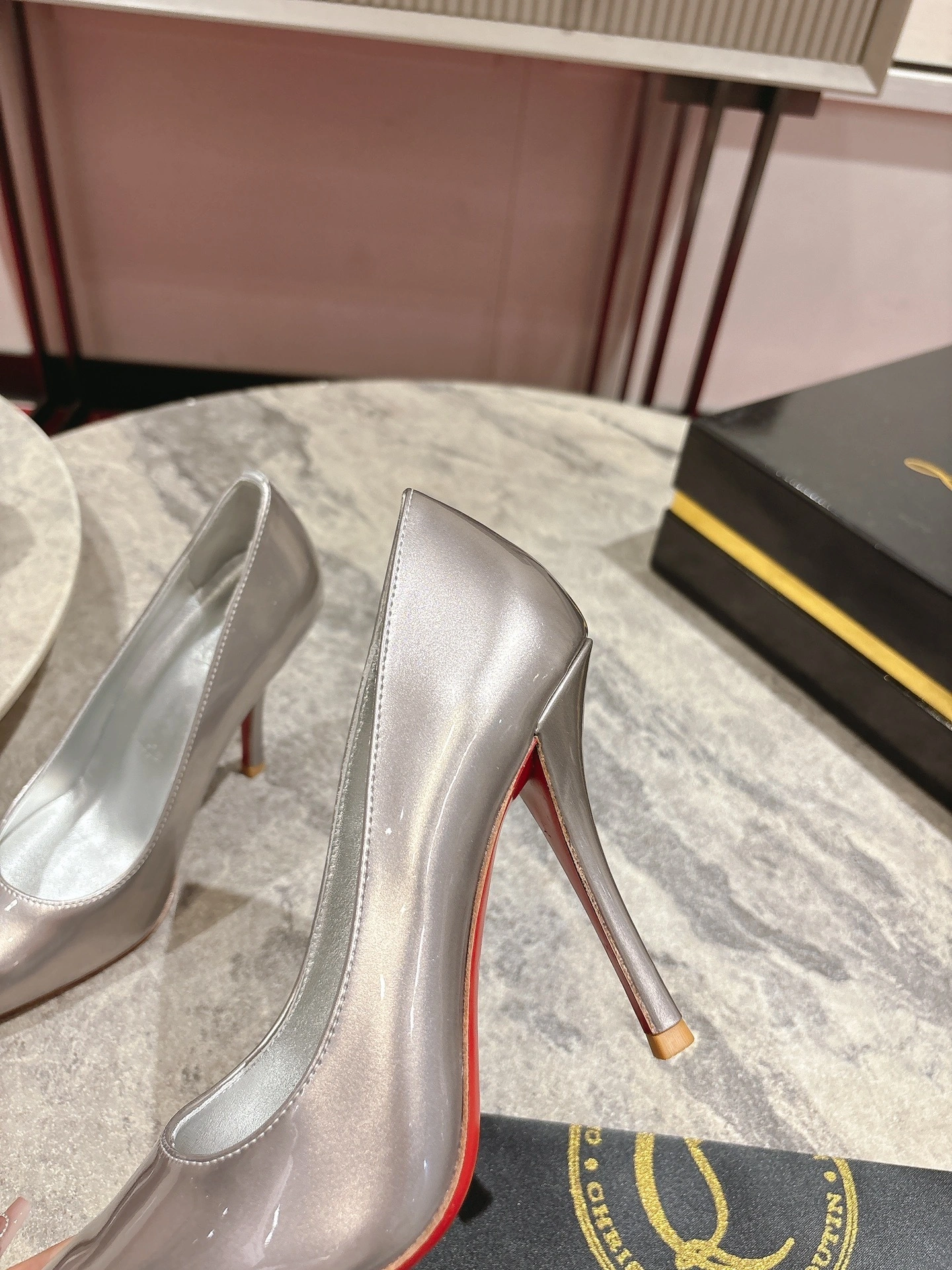 COCO-- 8ou2ou 1250945S211 calfskin item:E-X062H0632