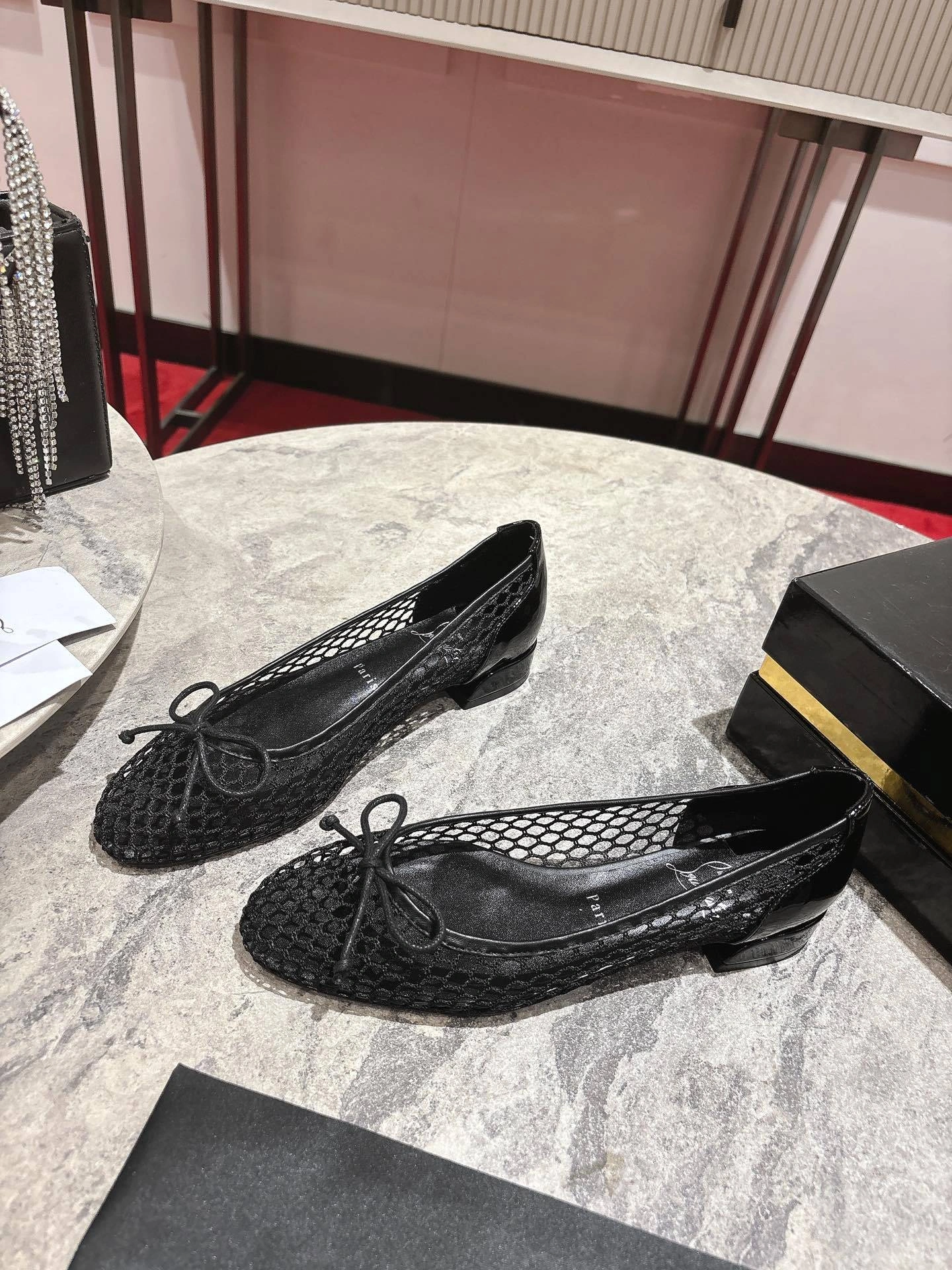 COCO-- 8ou2ou 1250987B439 calfskin item:E-X105J3876