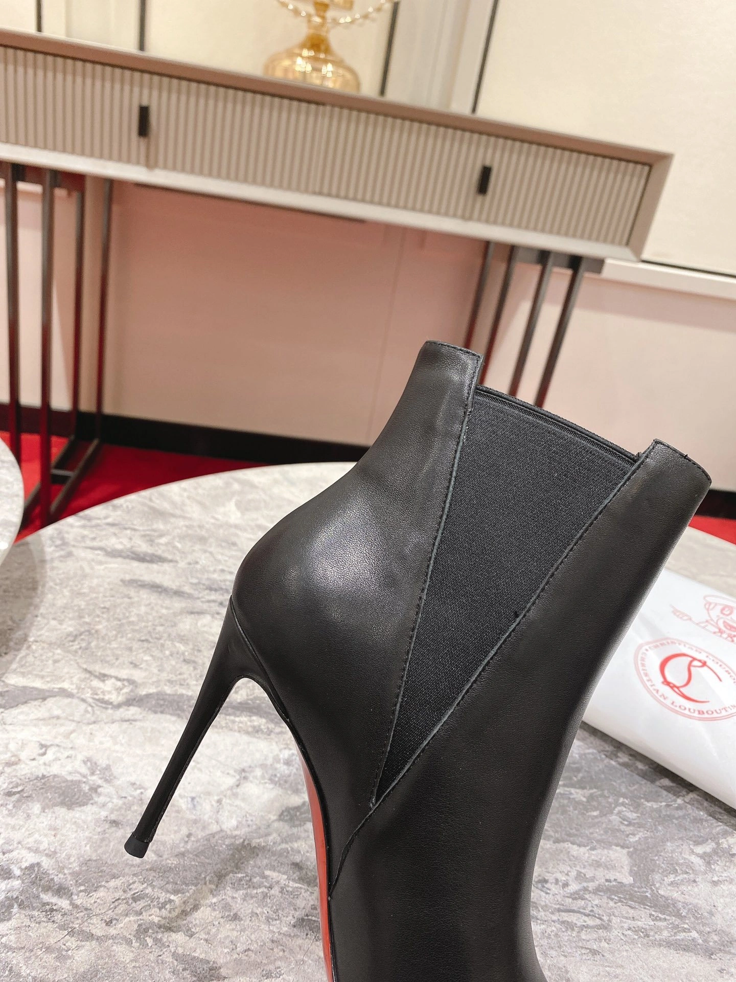 COCO-- 8ou2ou 3220297BK01 calfskin item：E-X362I1102